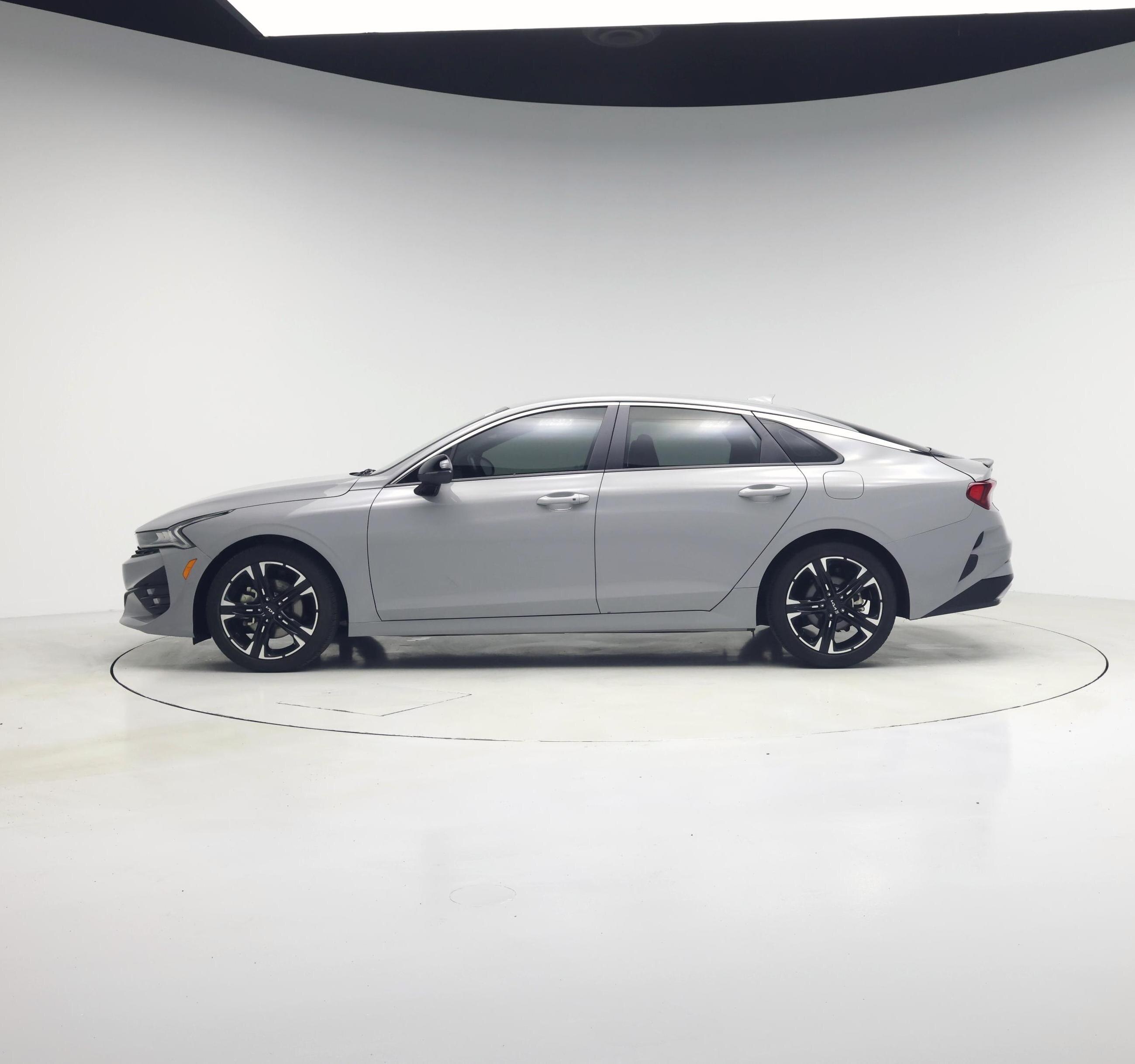 Thumbnail: 2023 Kia K5 - 3