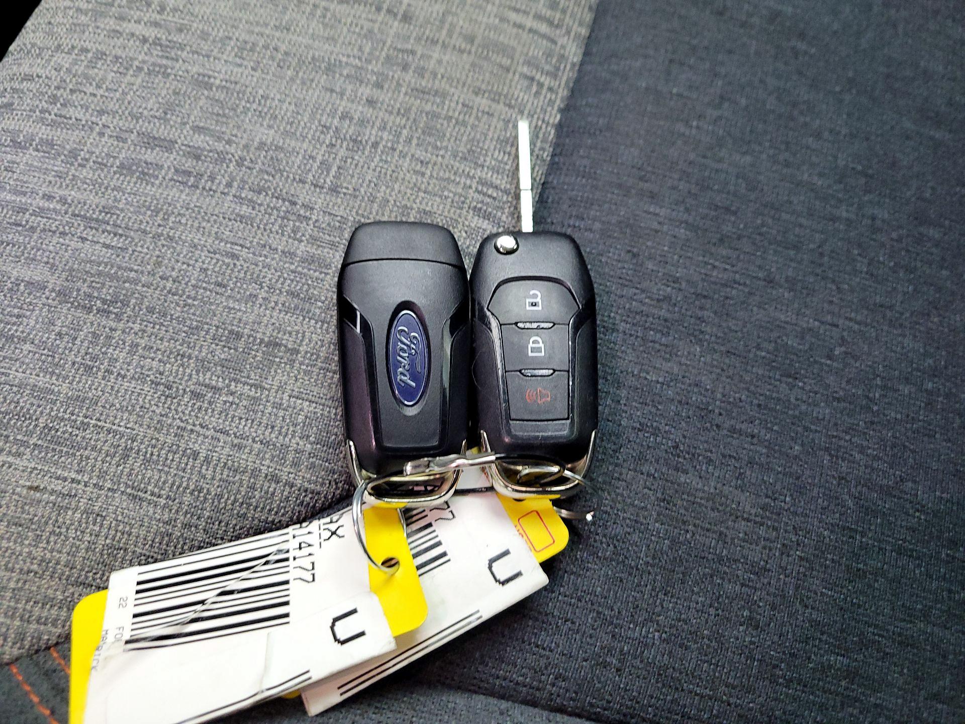 Thumbnail: 2022 Ford Maverick - 18