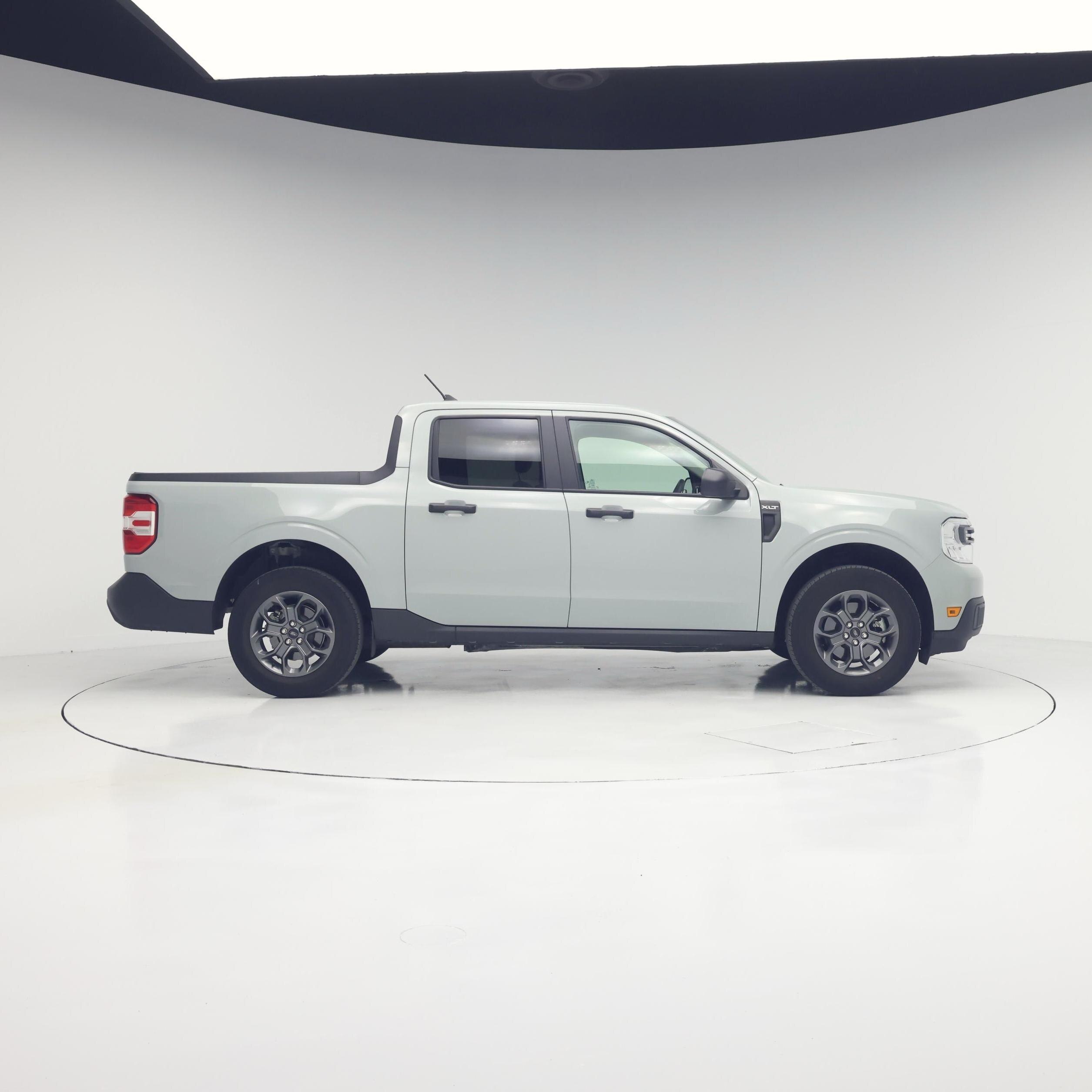 Thumbnail: 2022 Ford Maverick - 7