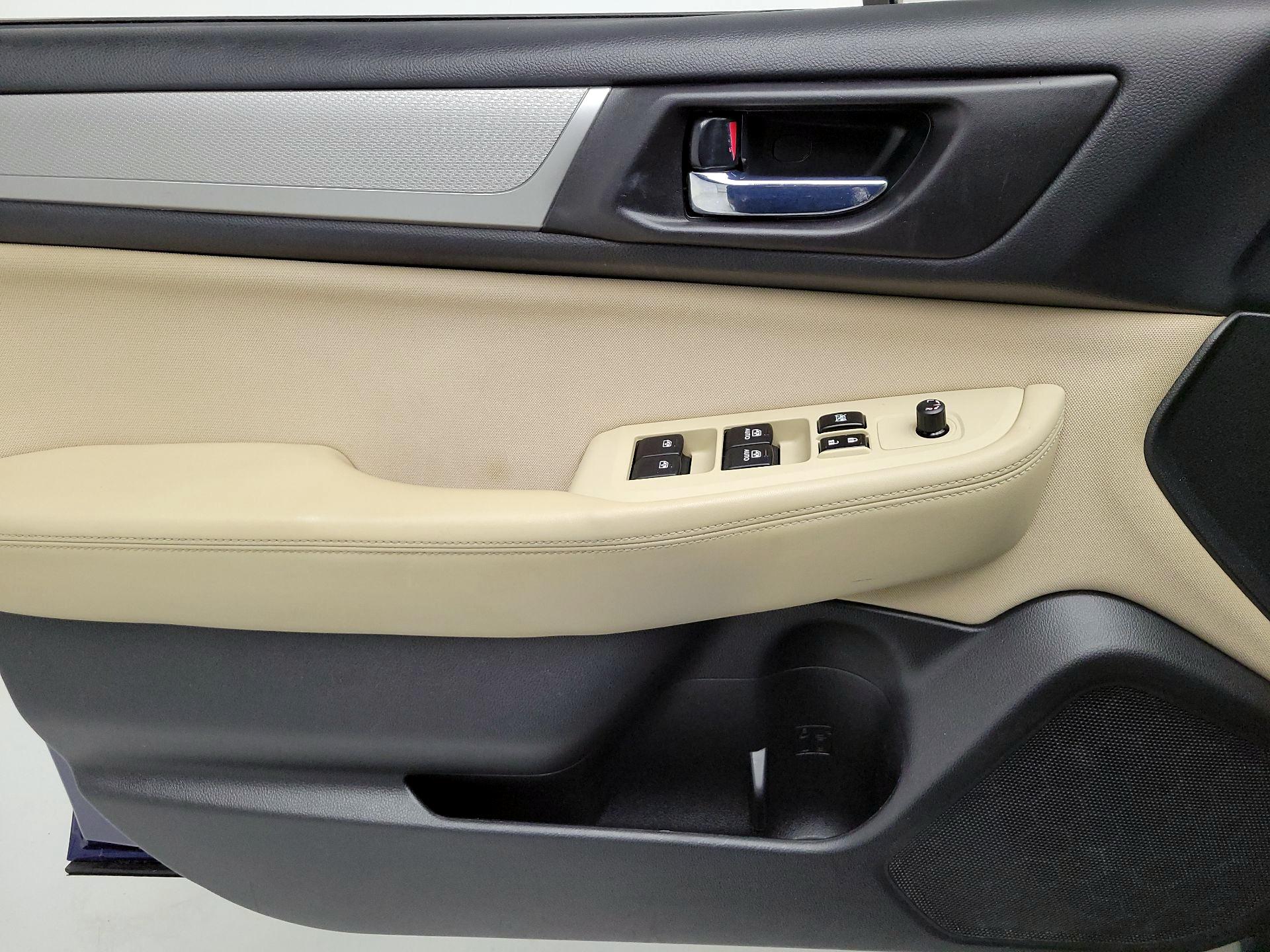 Thumbnail: 2015 Subaru Outback - 12