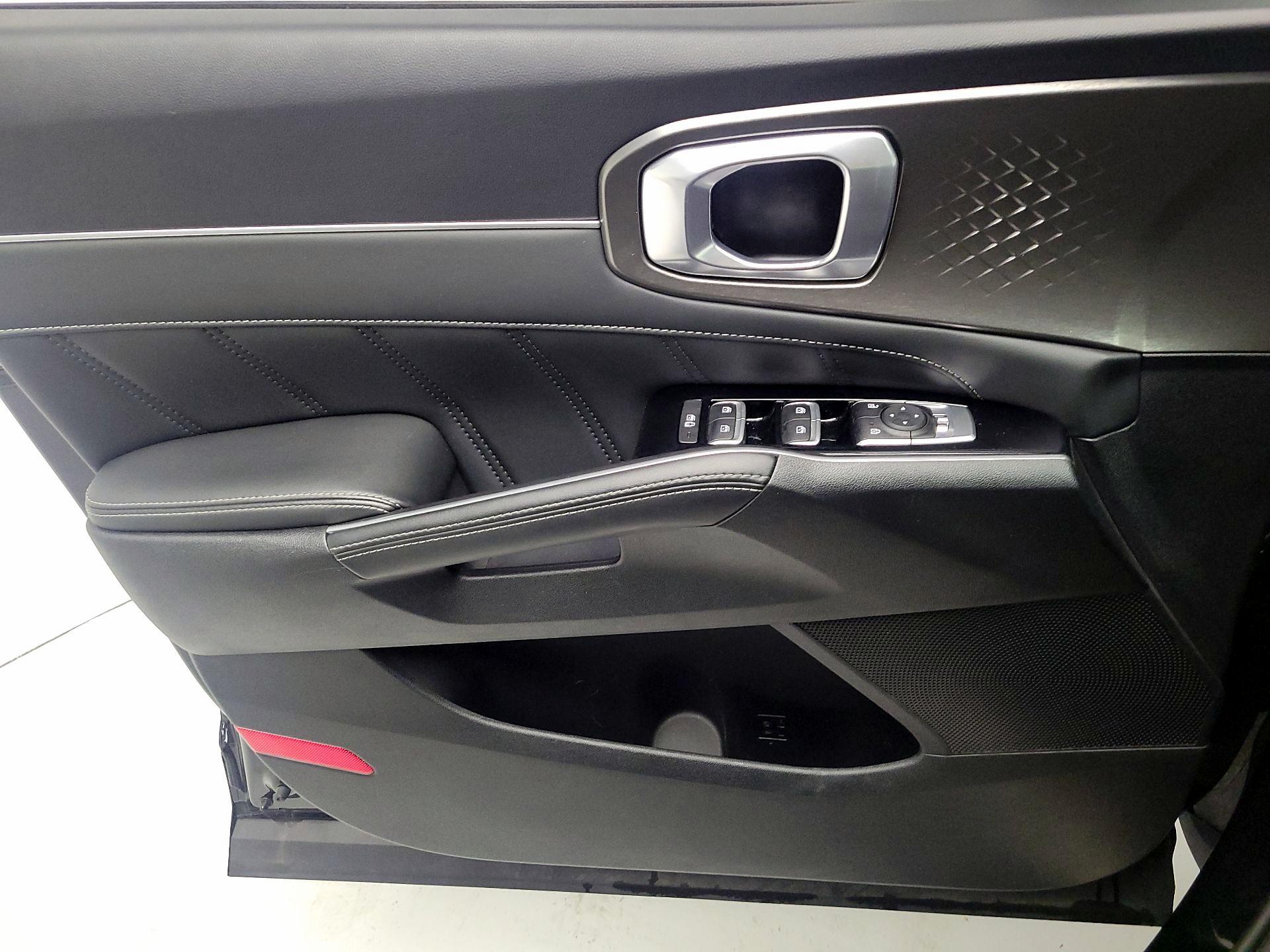 Thumbnail: 2021 Kia Sorento - 12