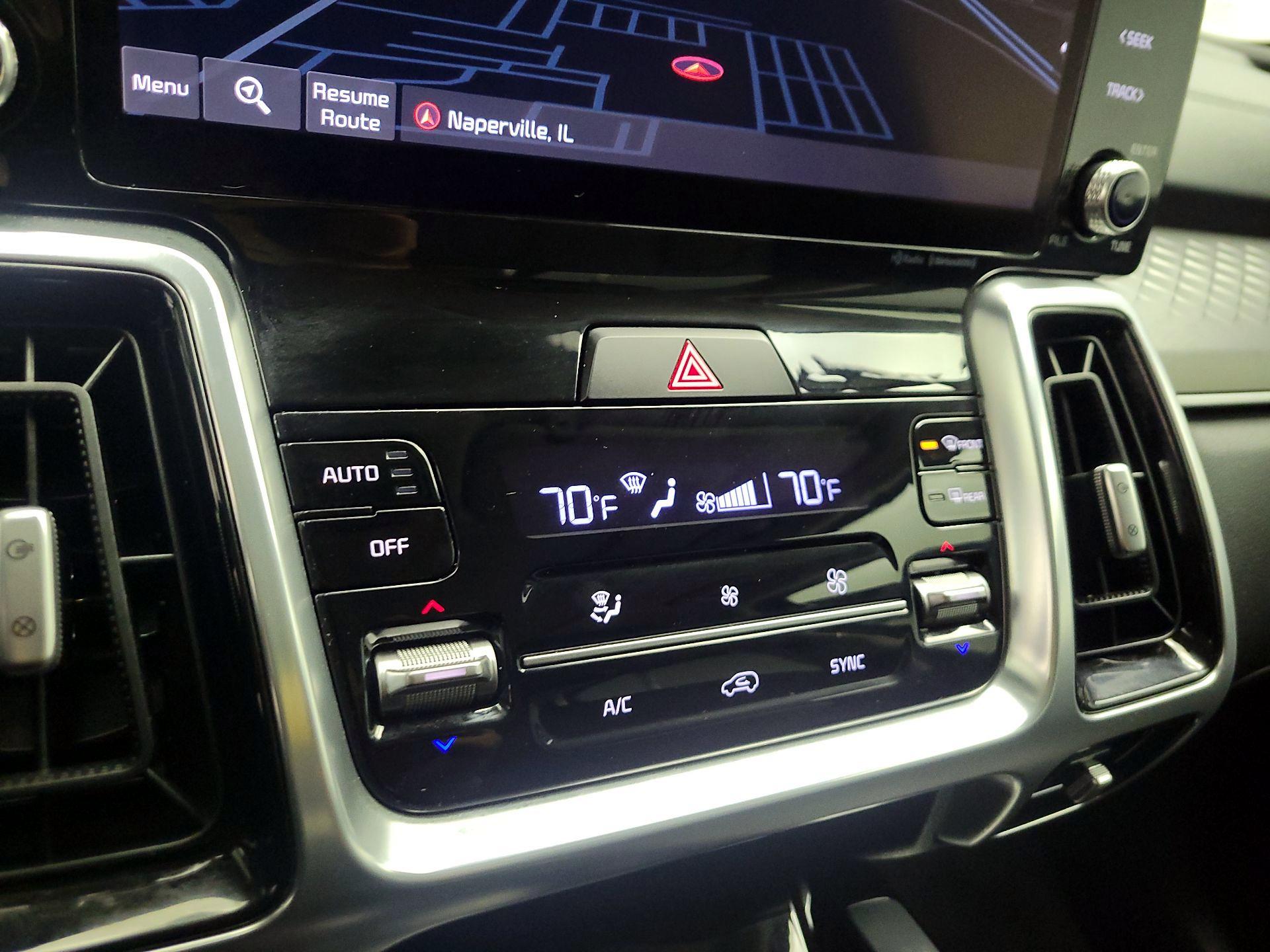 Thumbnail: 2021 Kia Sorento - 16