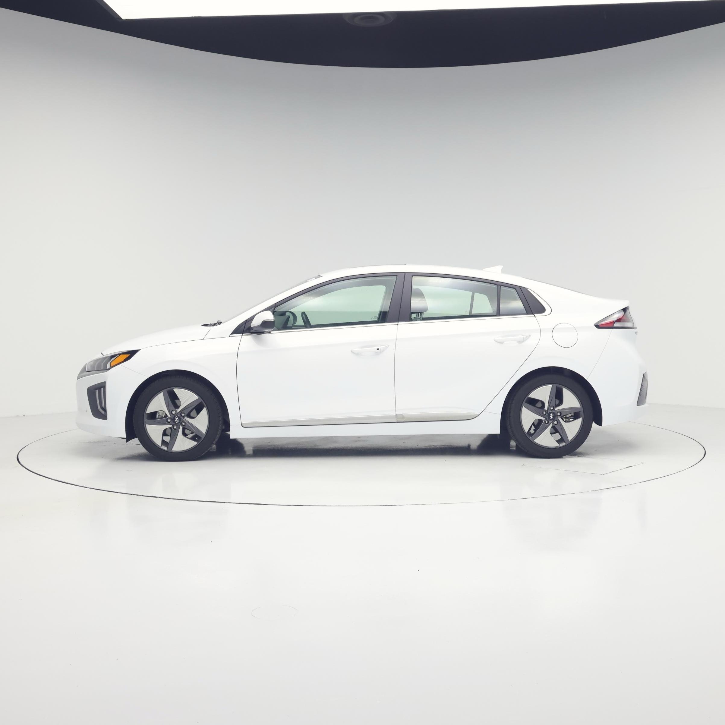 Thumbnail: 2022 Hyundai Ioniq - 3