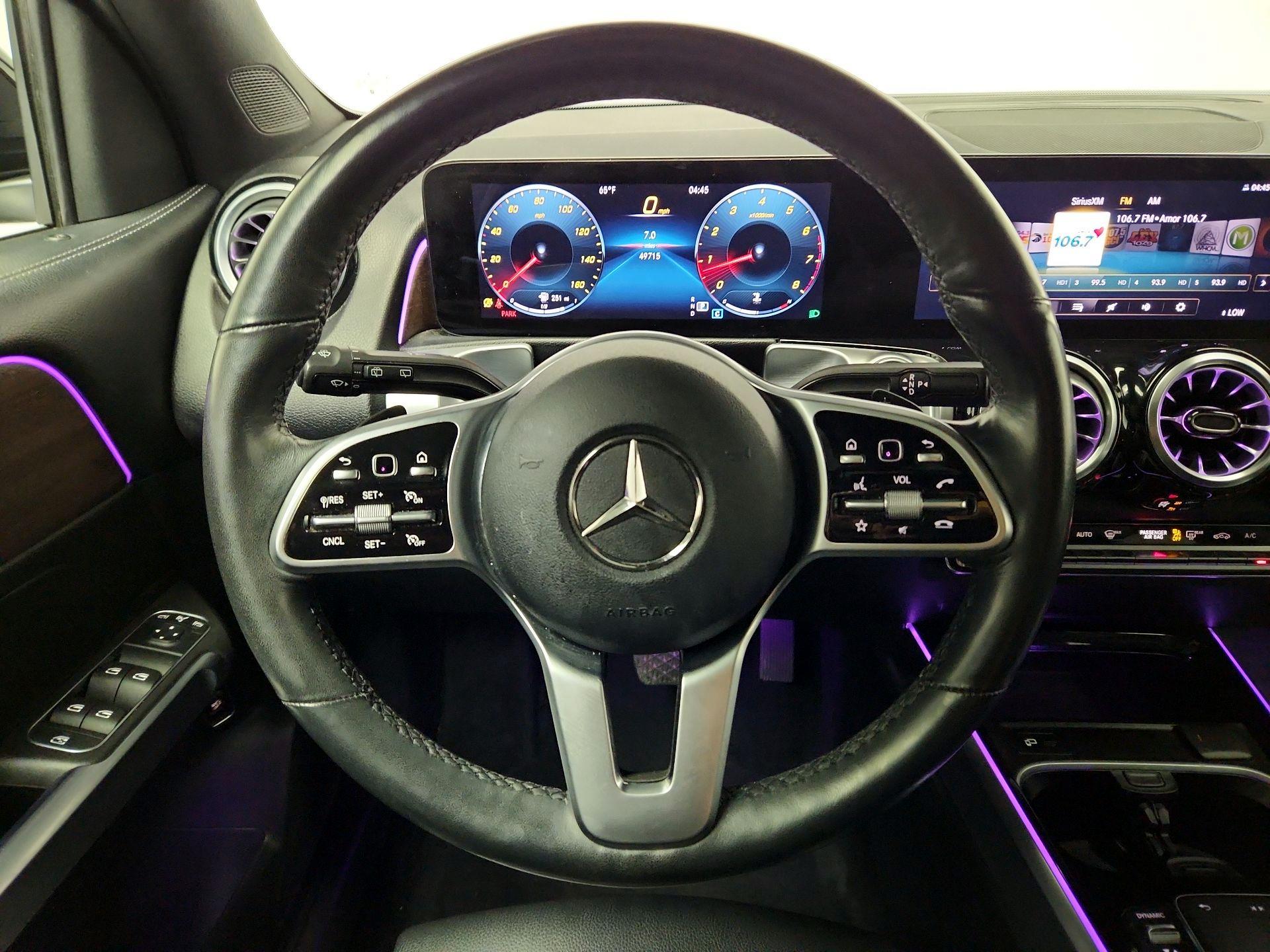 Thumbnail: 2022 Mercedes-Benz GLB - 10
