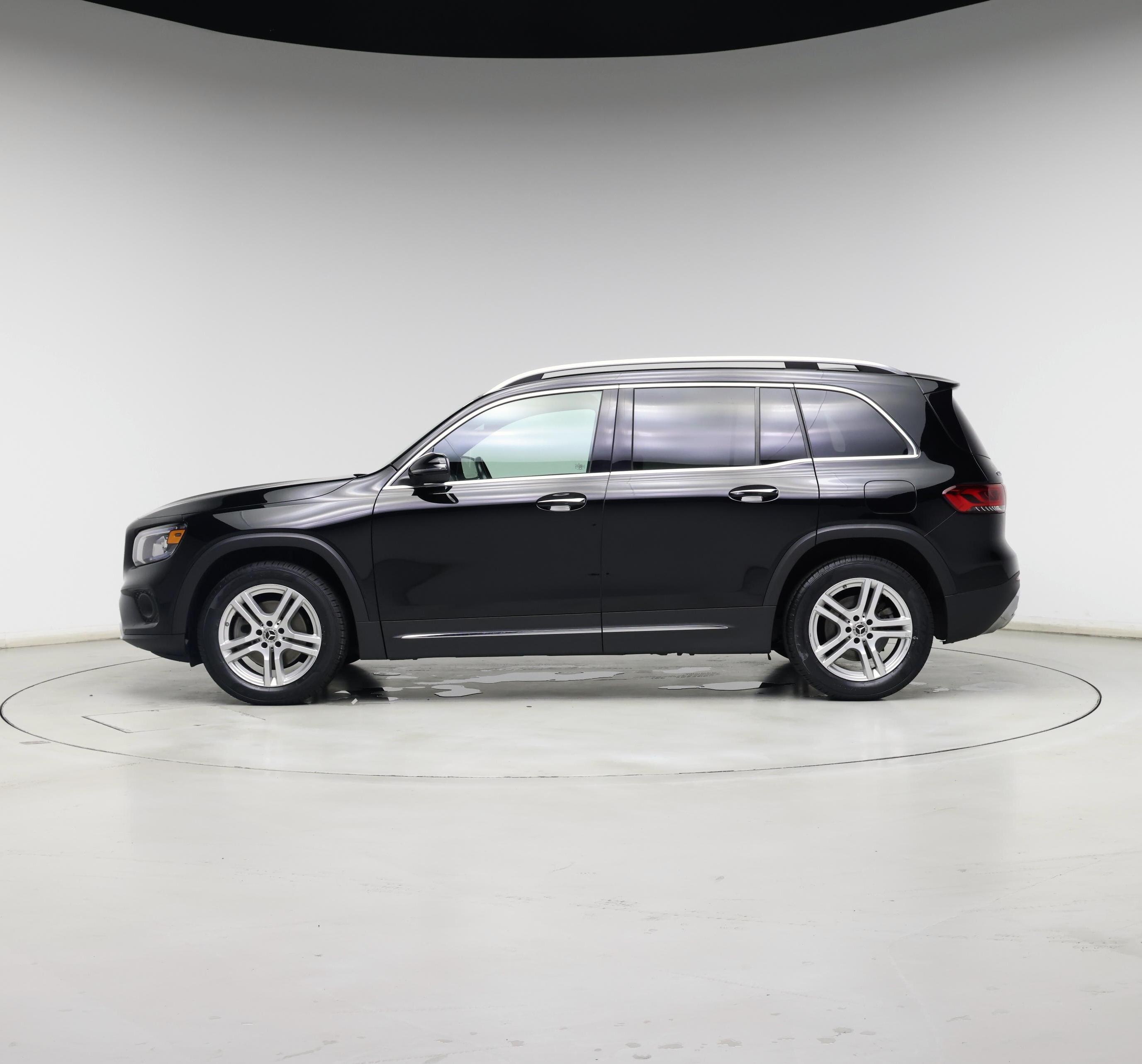 Thumbnail: 2022 Mercedes-Benz GLB - 3