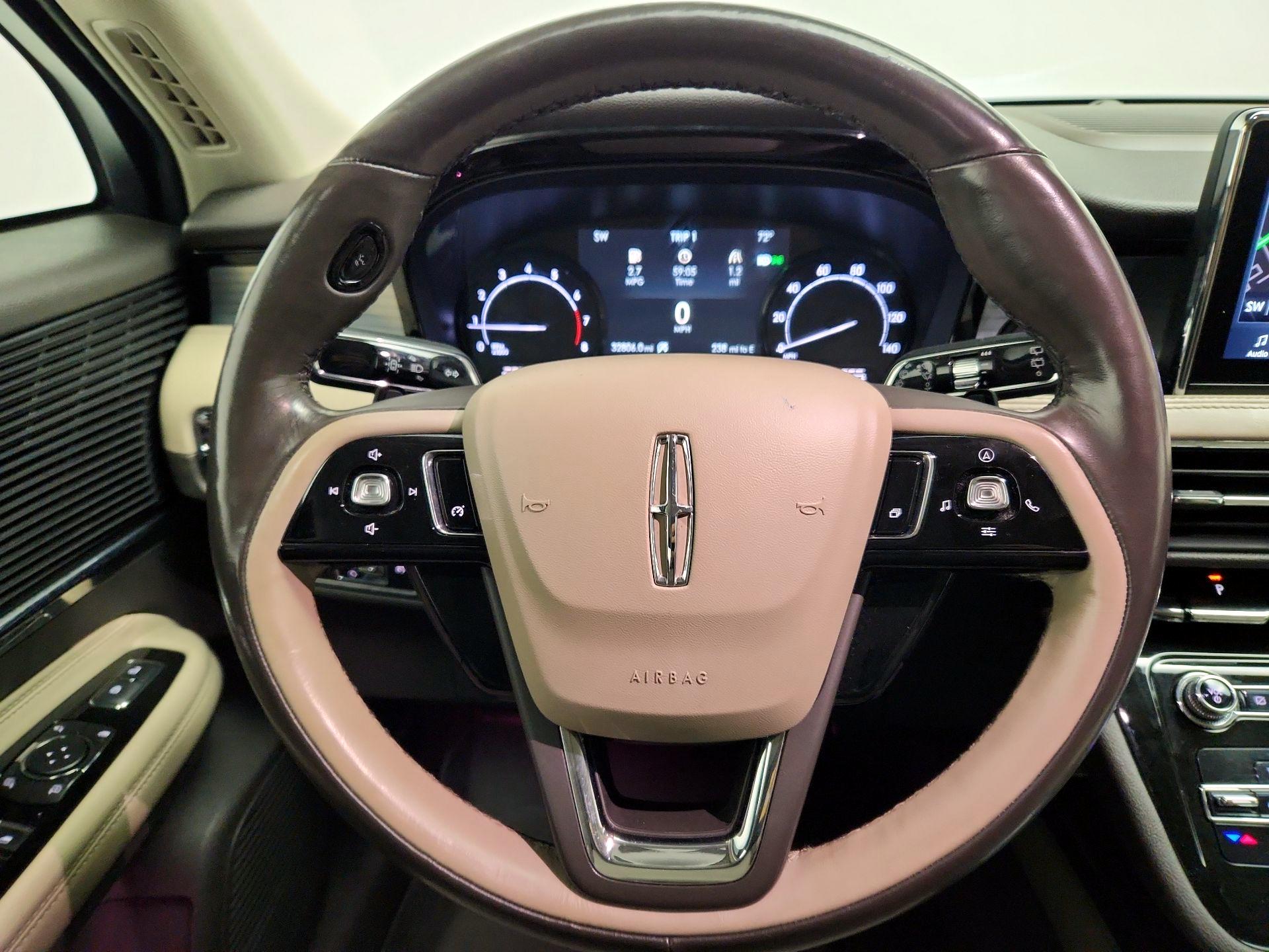 Thumbnail: 2022 Lincoln Corsair - 10