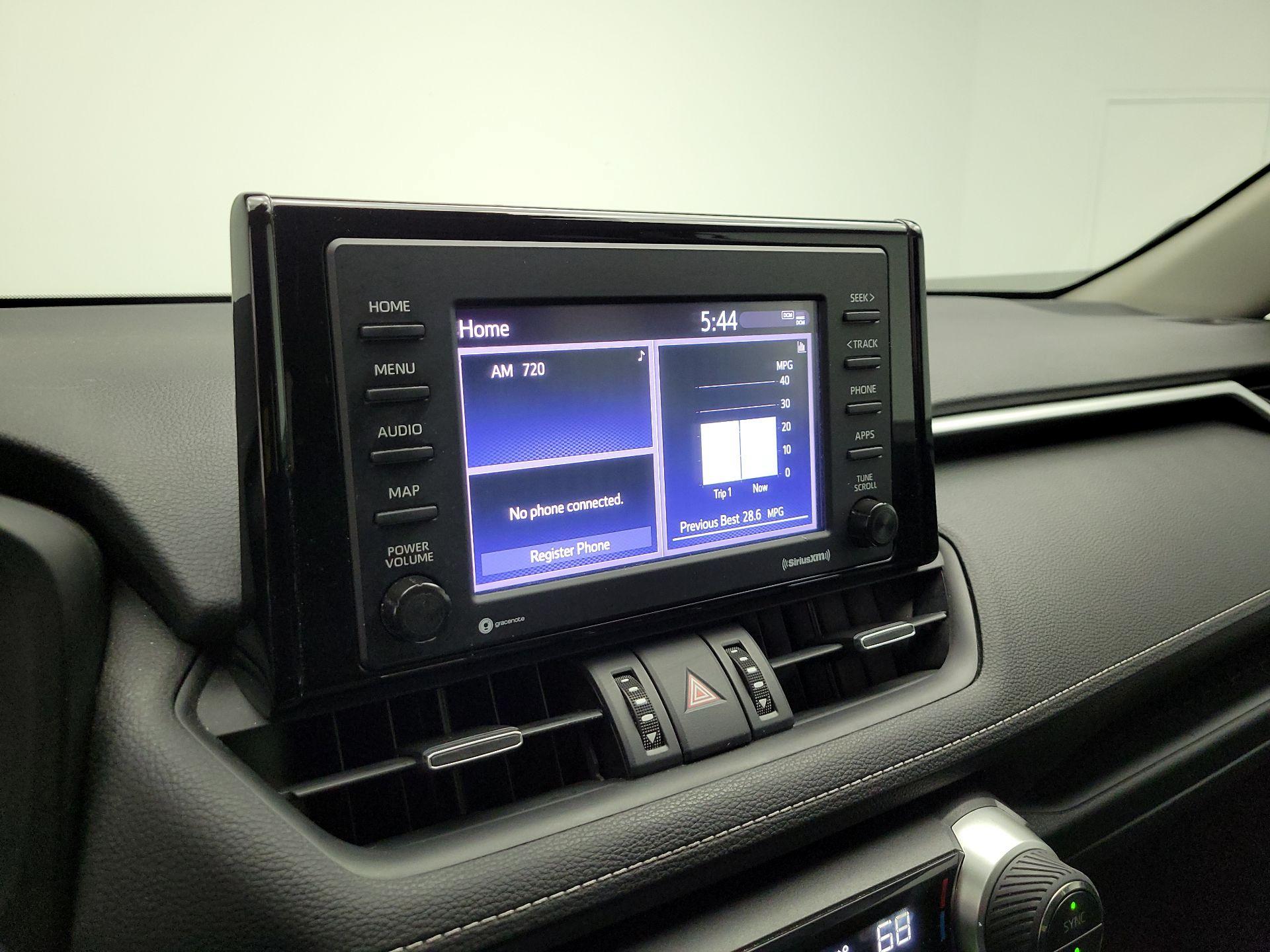 Thumbnail: 2020 Toyota RAV4 - 15