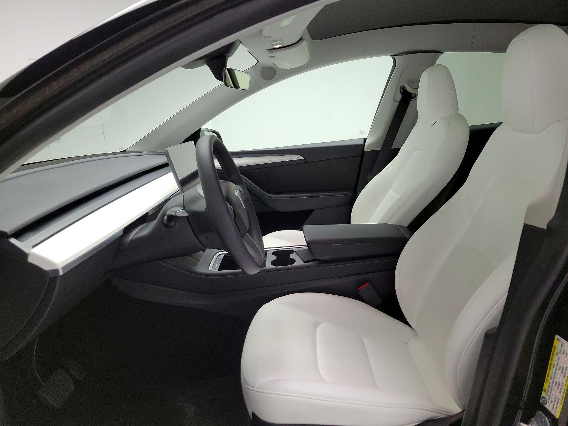 Thumbnail: 2024 Tesla Model Y - 11