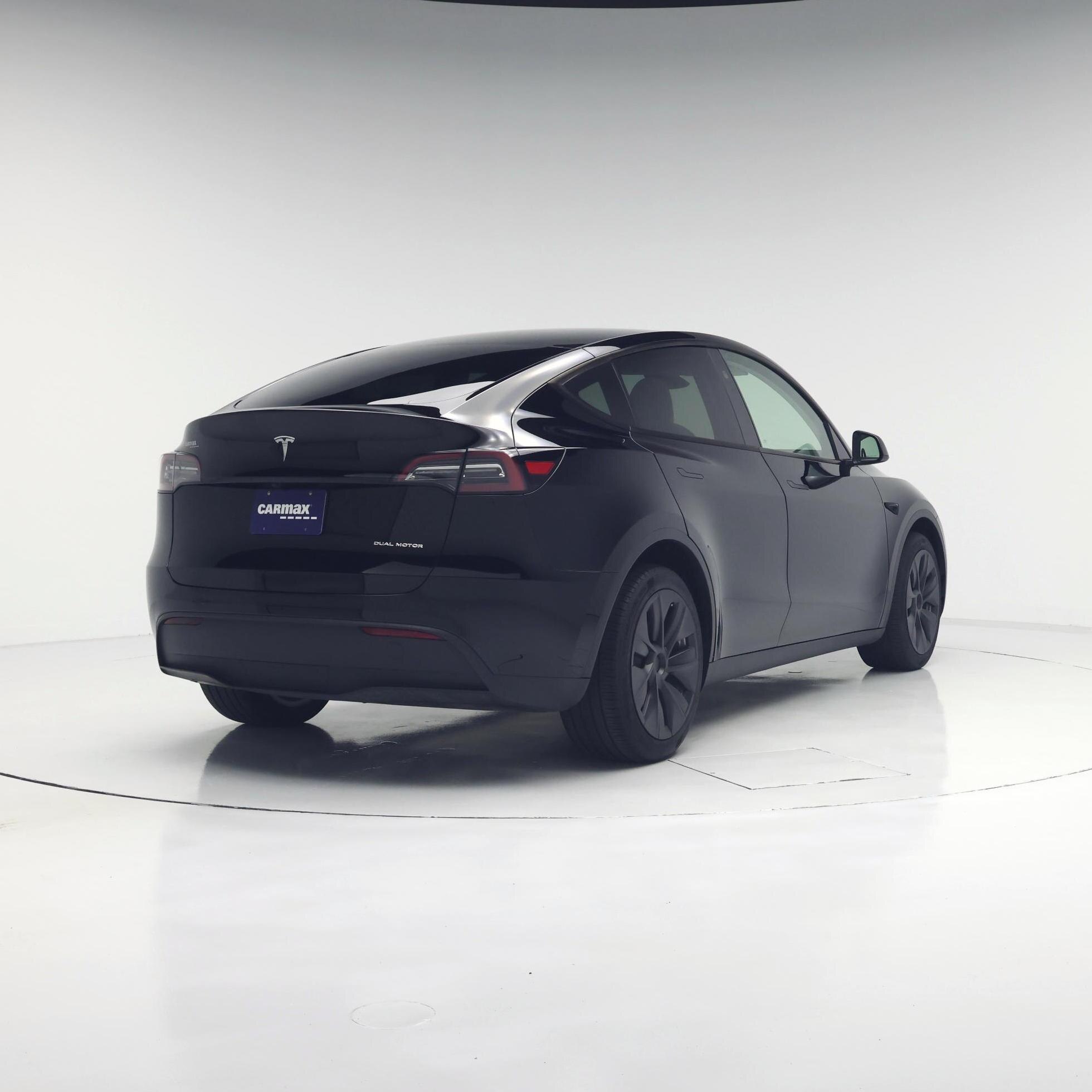 Thumbnail: 2024 Tesla Model Y - 8