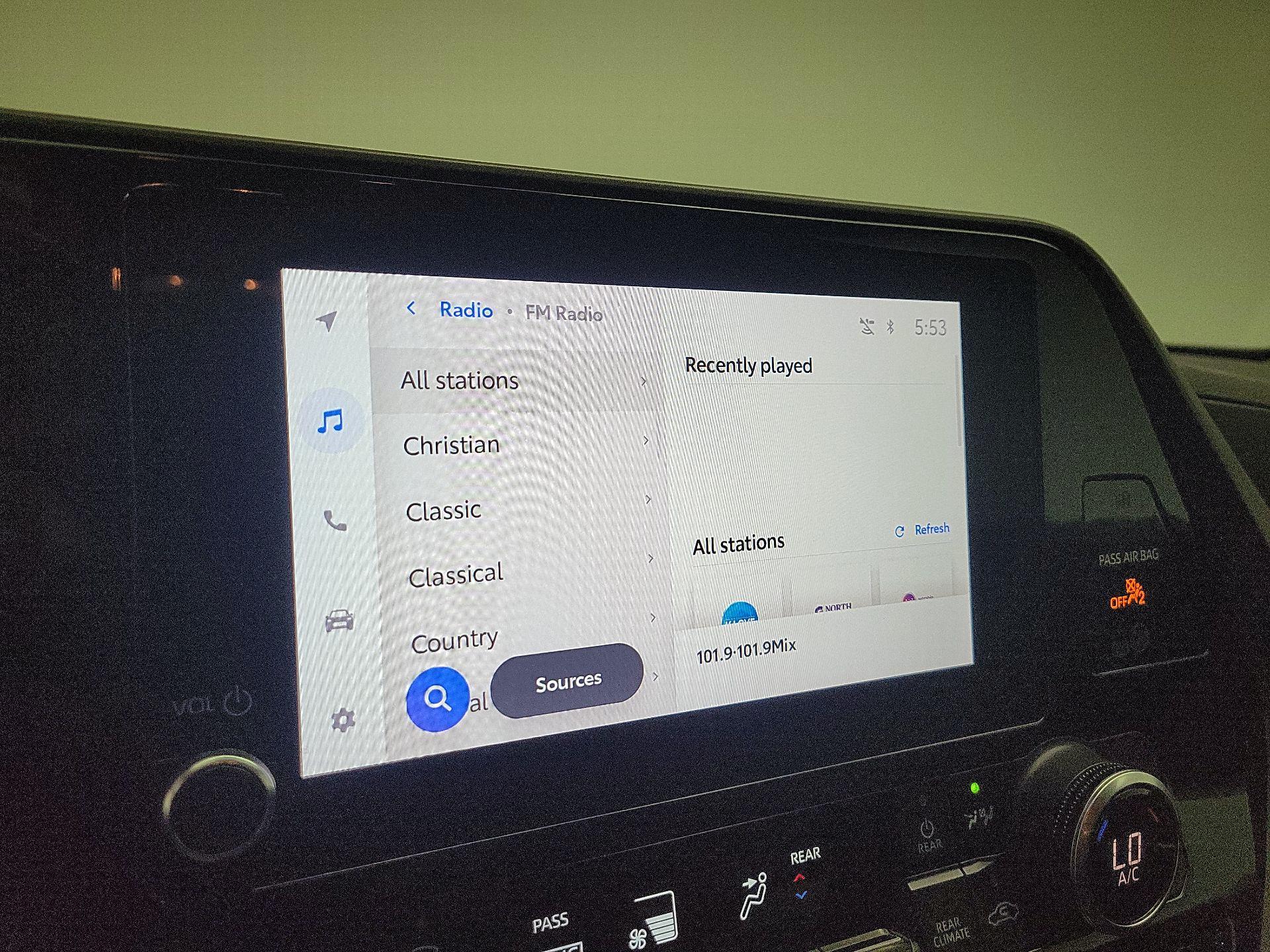 Thumbnail: 2023 Toyota Highlander - 13