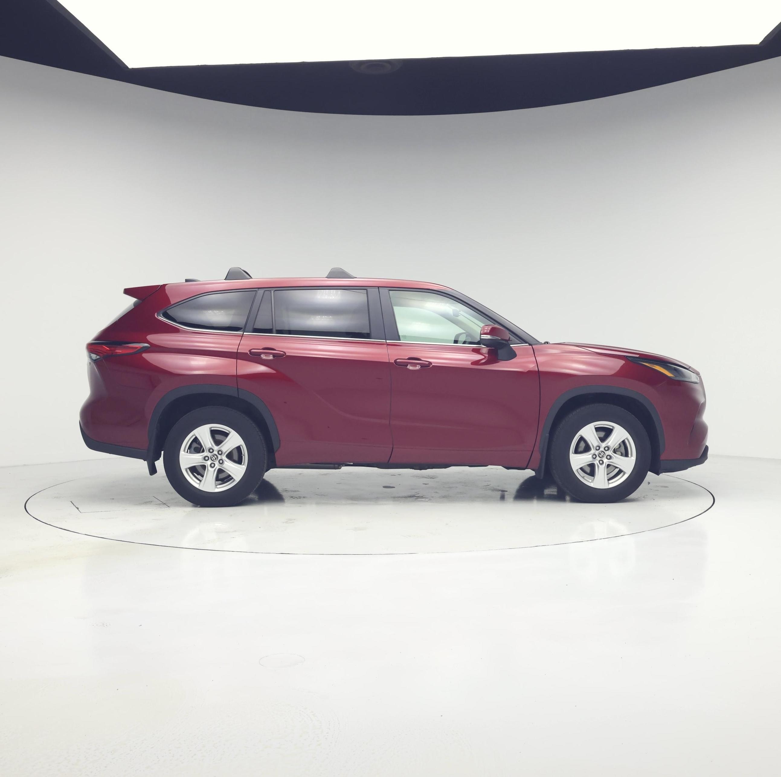 Thumbnail: 2023 Toyota Highlander - 7