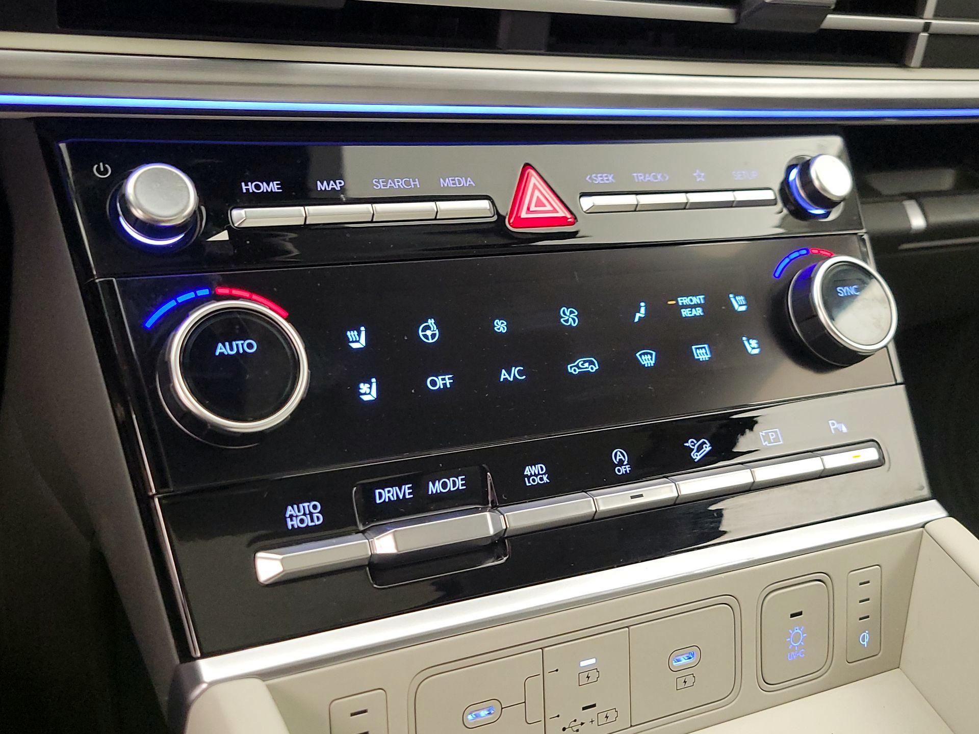 Thumbnail: 2025 Hyundai Santa Fe - 17