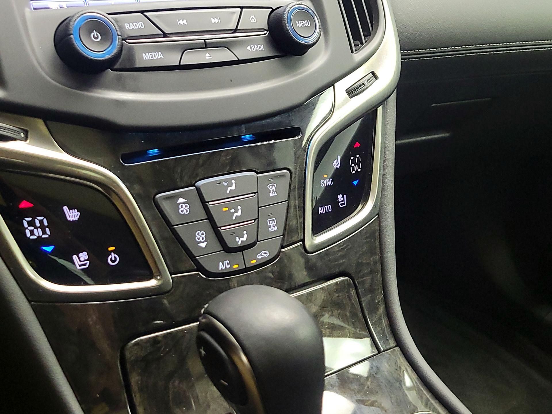 Thumbnail: 2014 Buick LaCrosse - 16