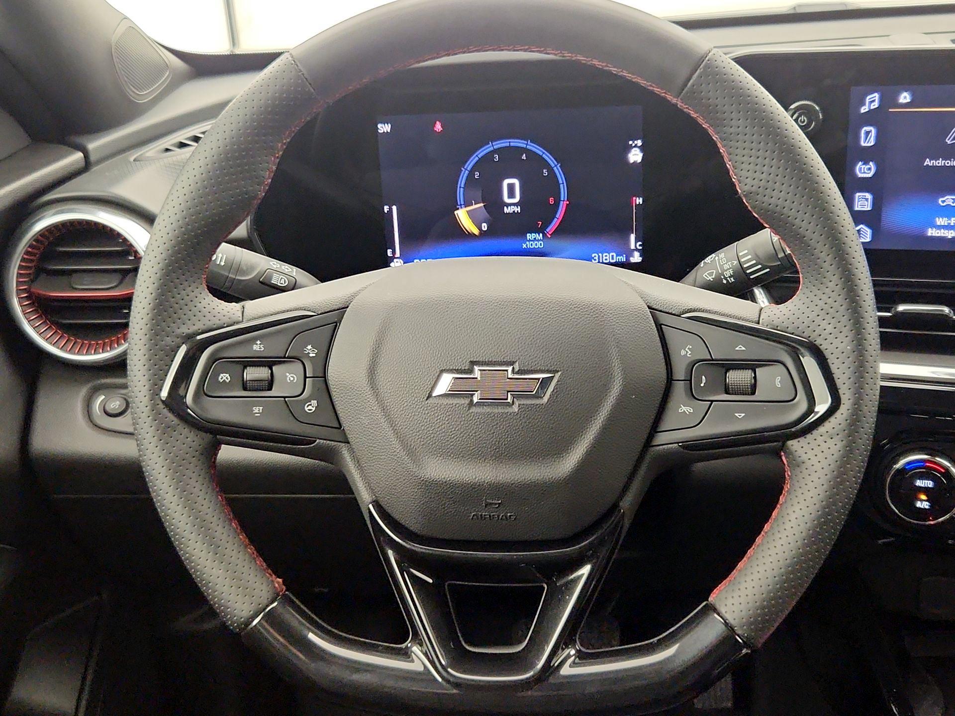 Thumbnail: 2025 Chevrolet Trax - 10