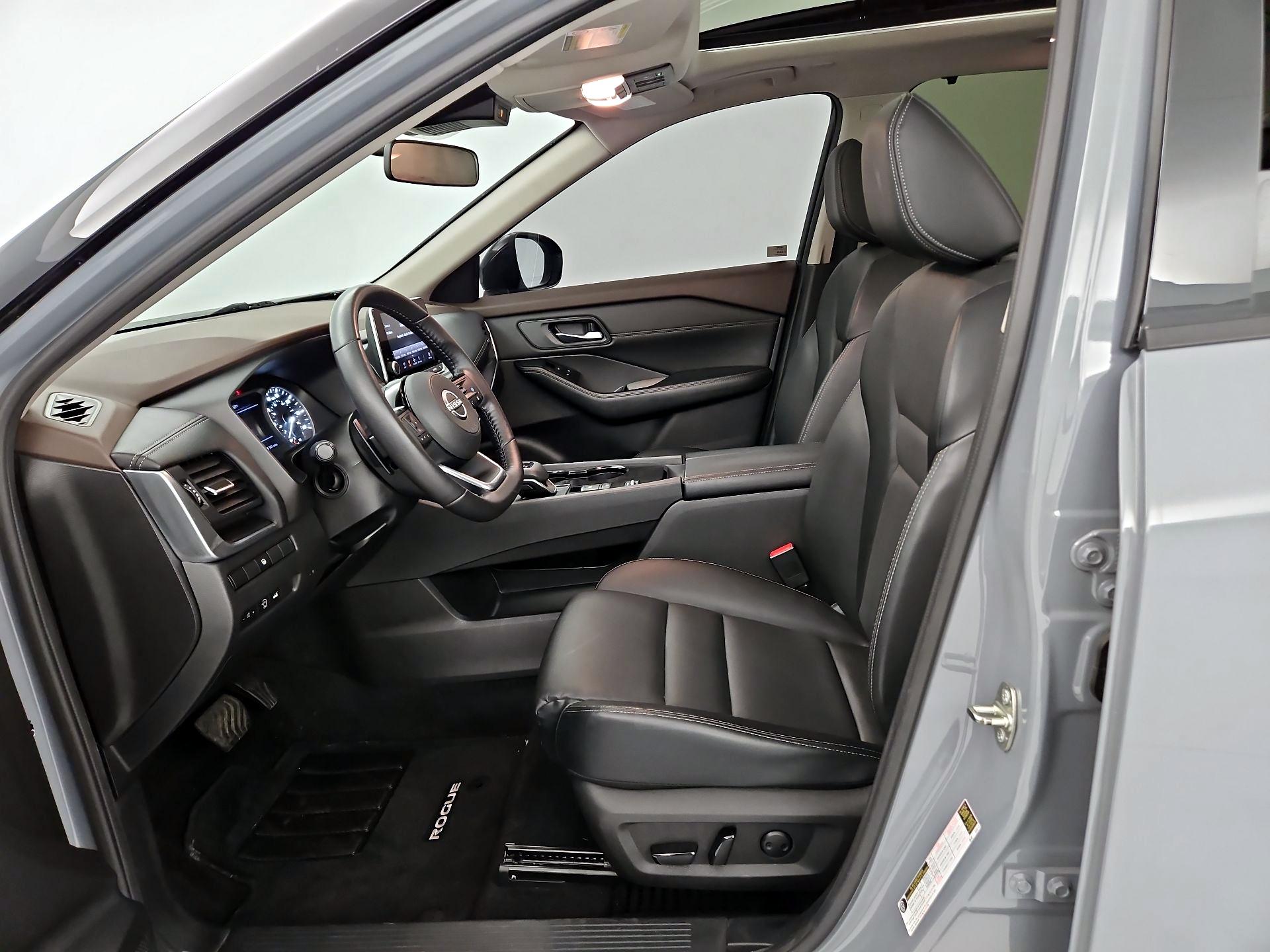 Thumbnail: 2023 Nissan Rogue - 11