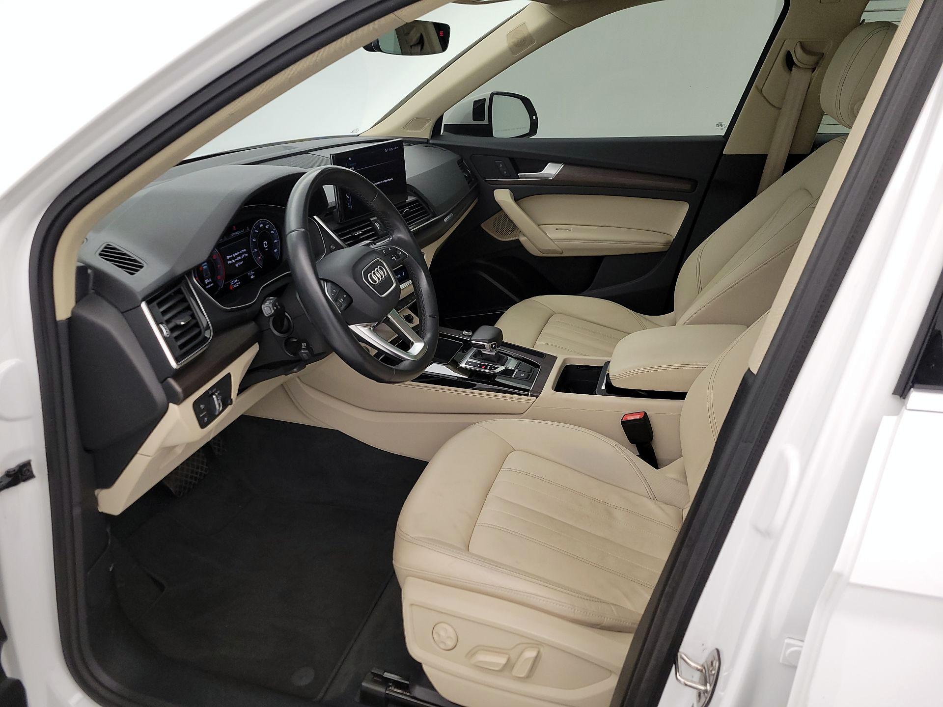 Thumbnail: 2022 Audi Q5 - 11