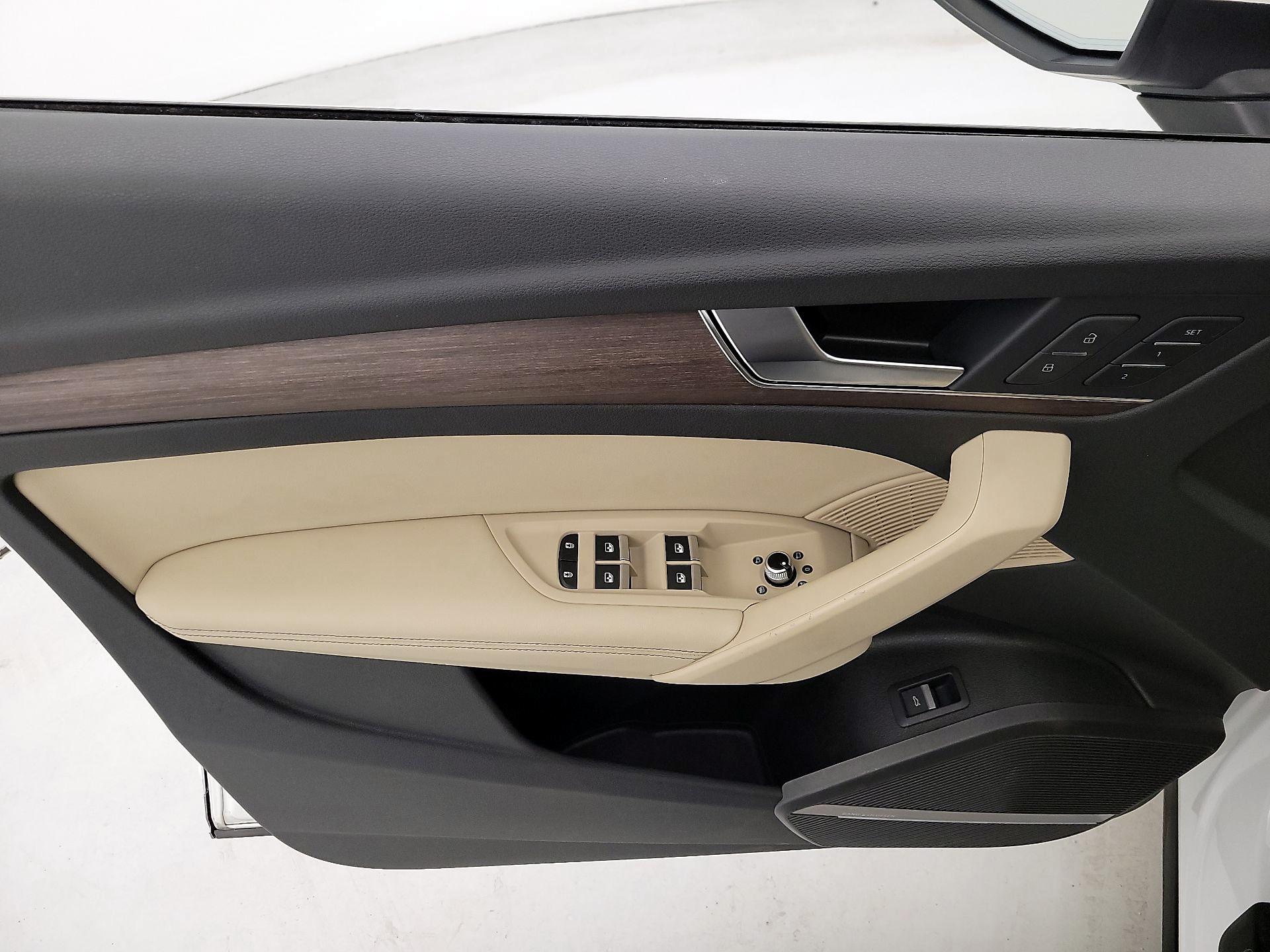 Thumbnail: 2022 Audi Q5 - 12