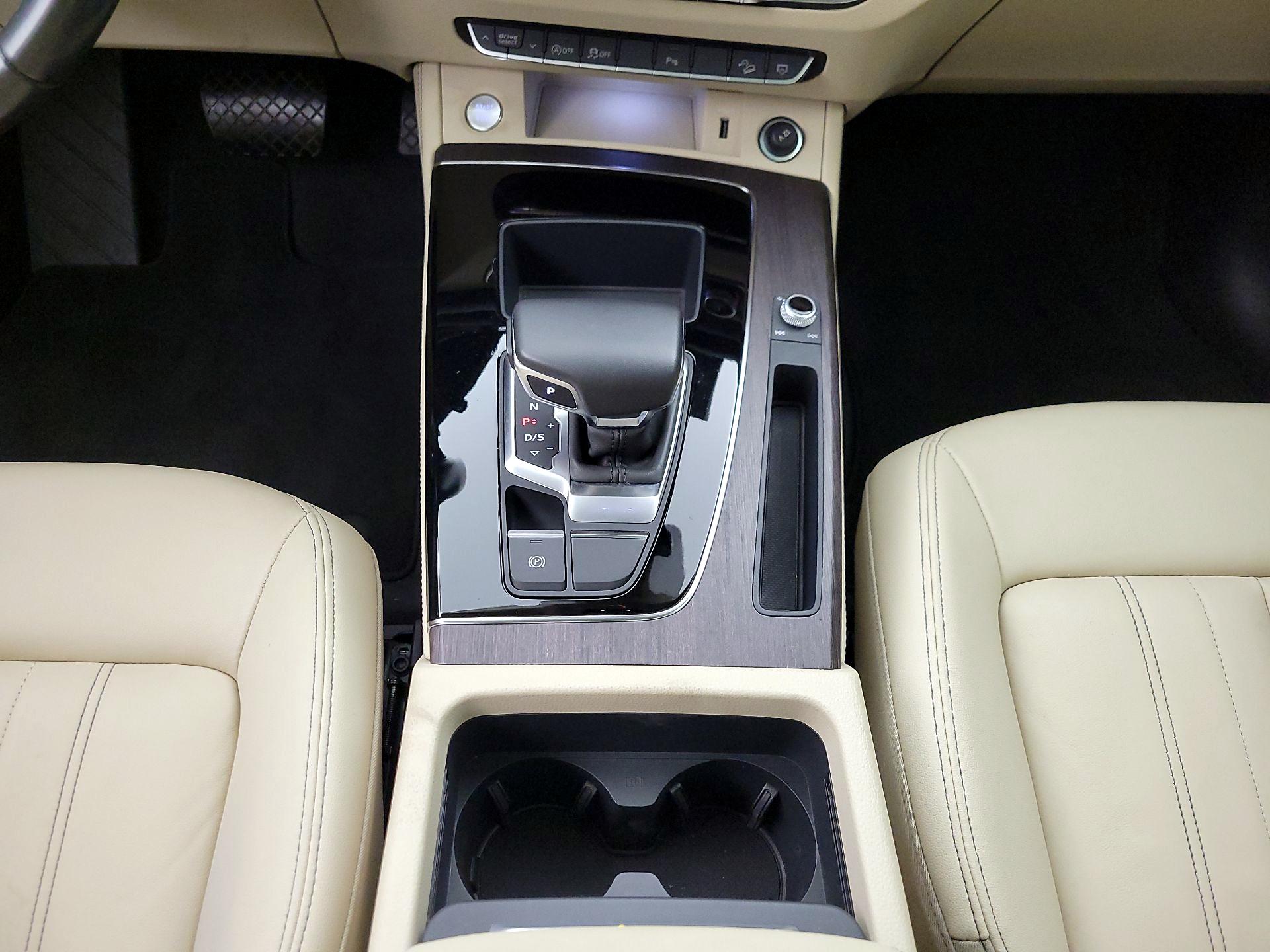 Thumbnail: 2022 Audi Q5 - 17