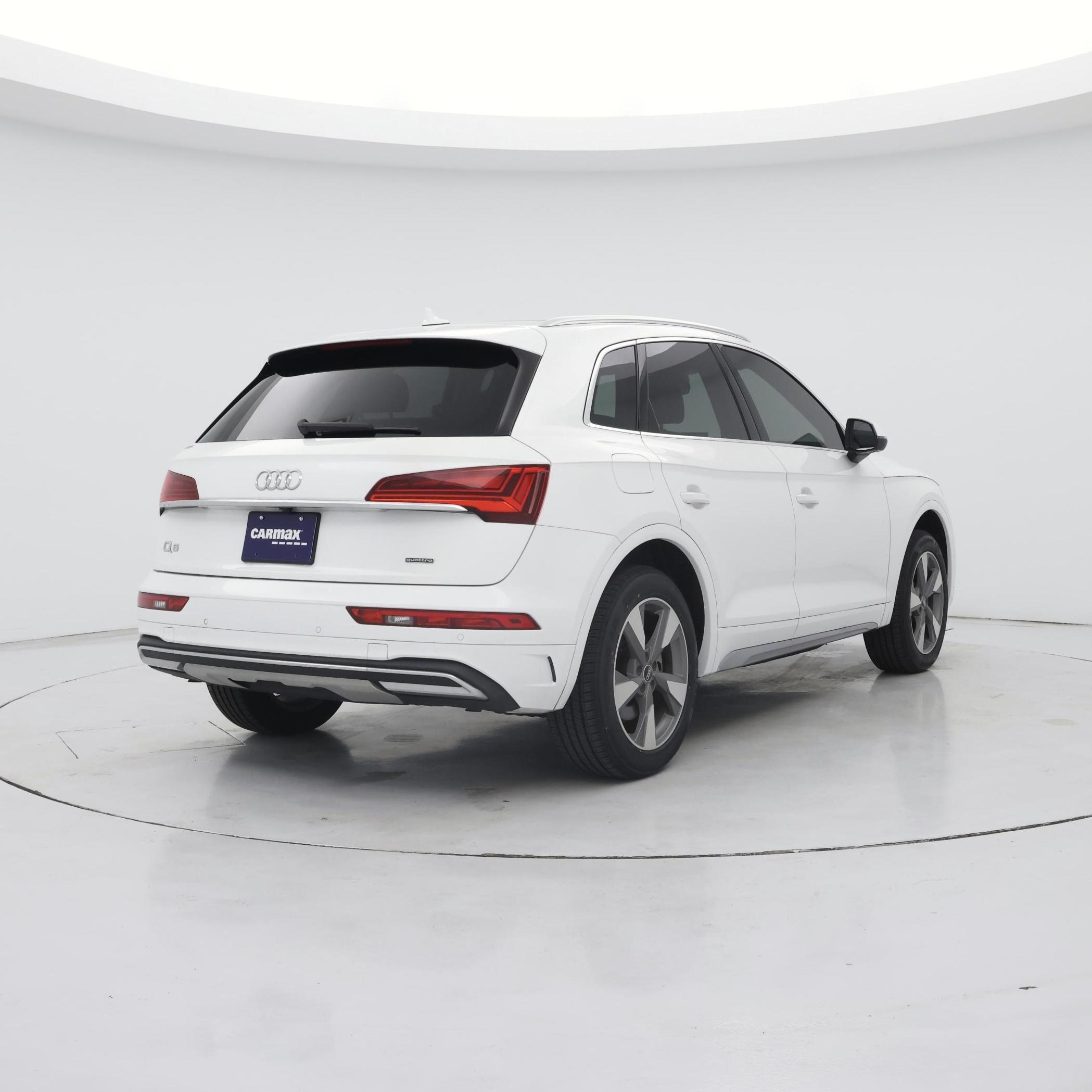 Thumbnail: 2022 Audi Q5 - 8