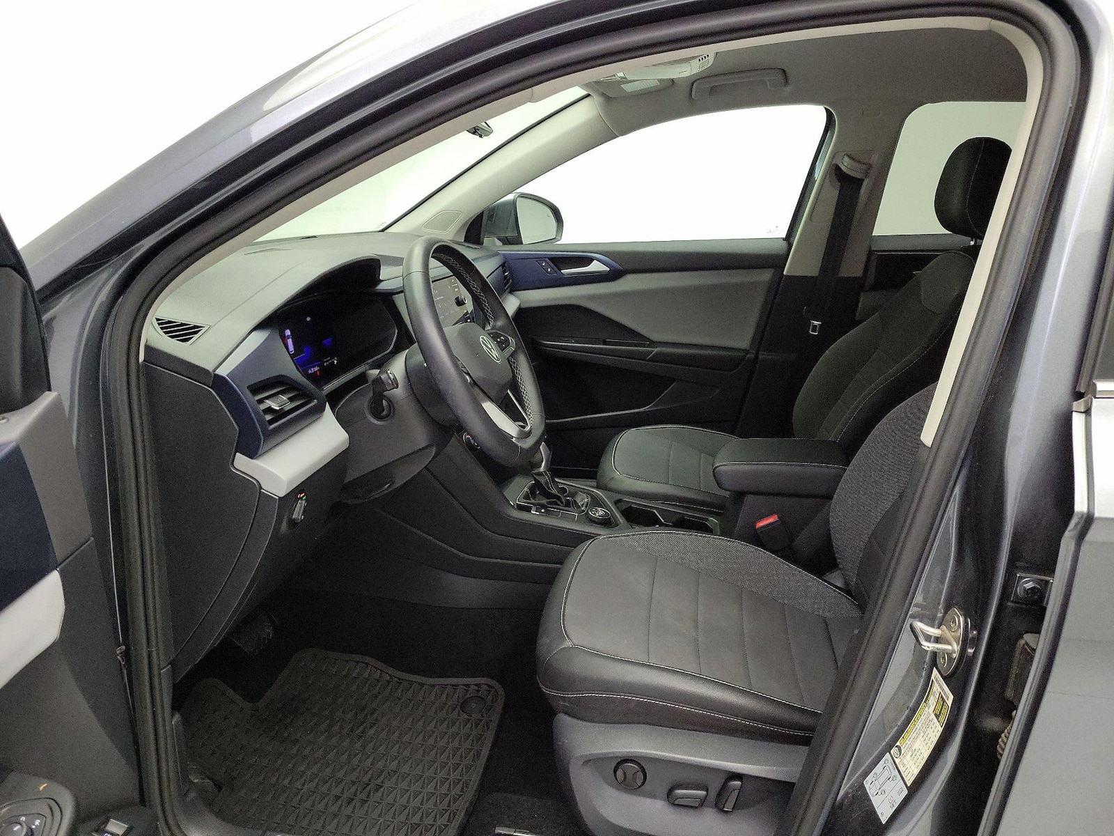 2022 Volkswagen Taos SE - Photo 12