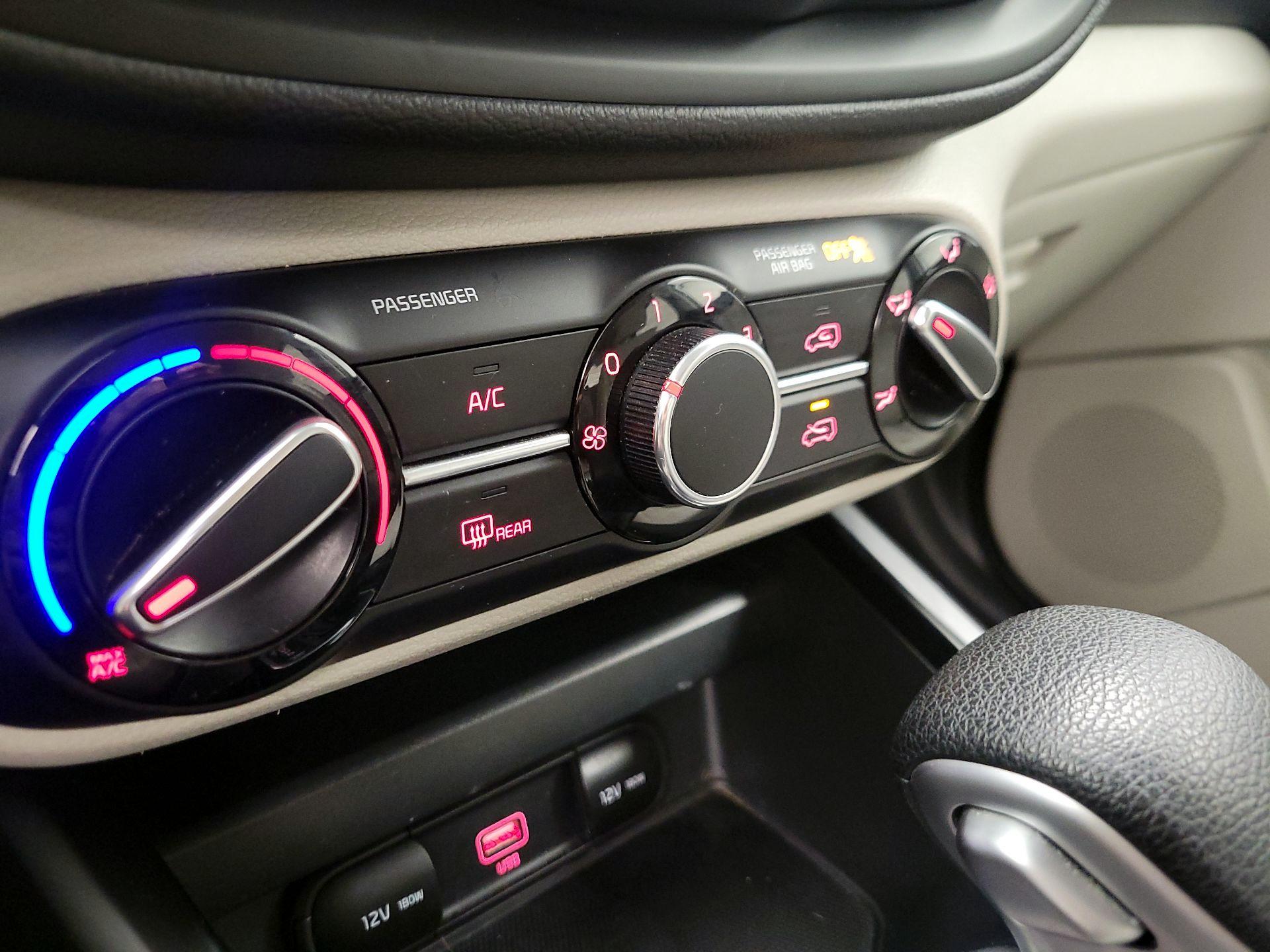 Thumbnail: 2021 Kia Soul - 16