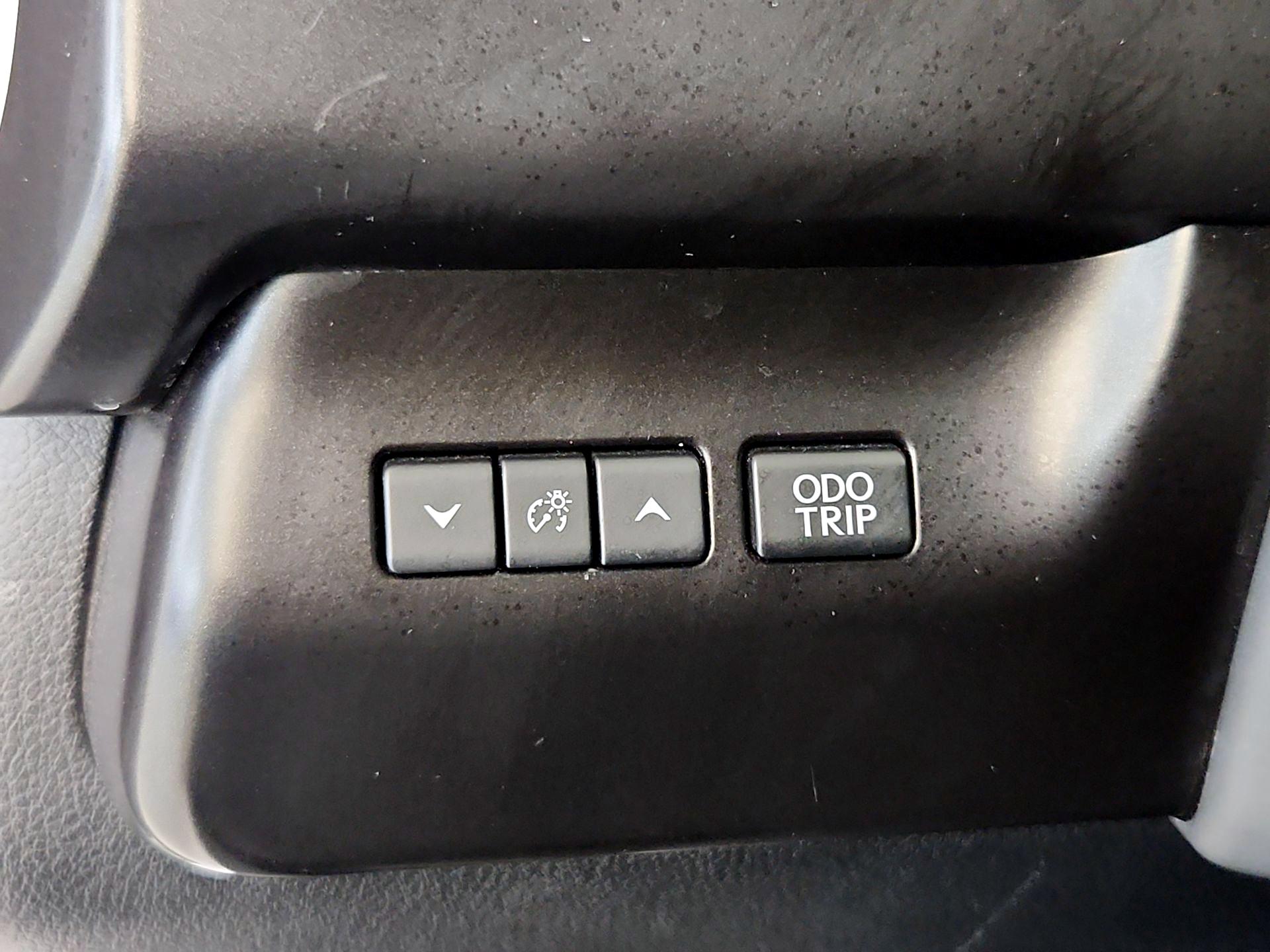 Thumbnail: 2024 Lexus UX - 13