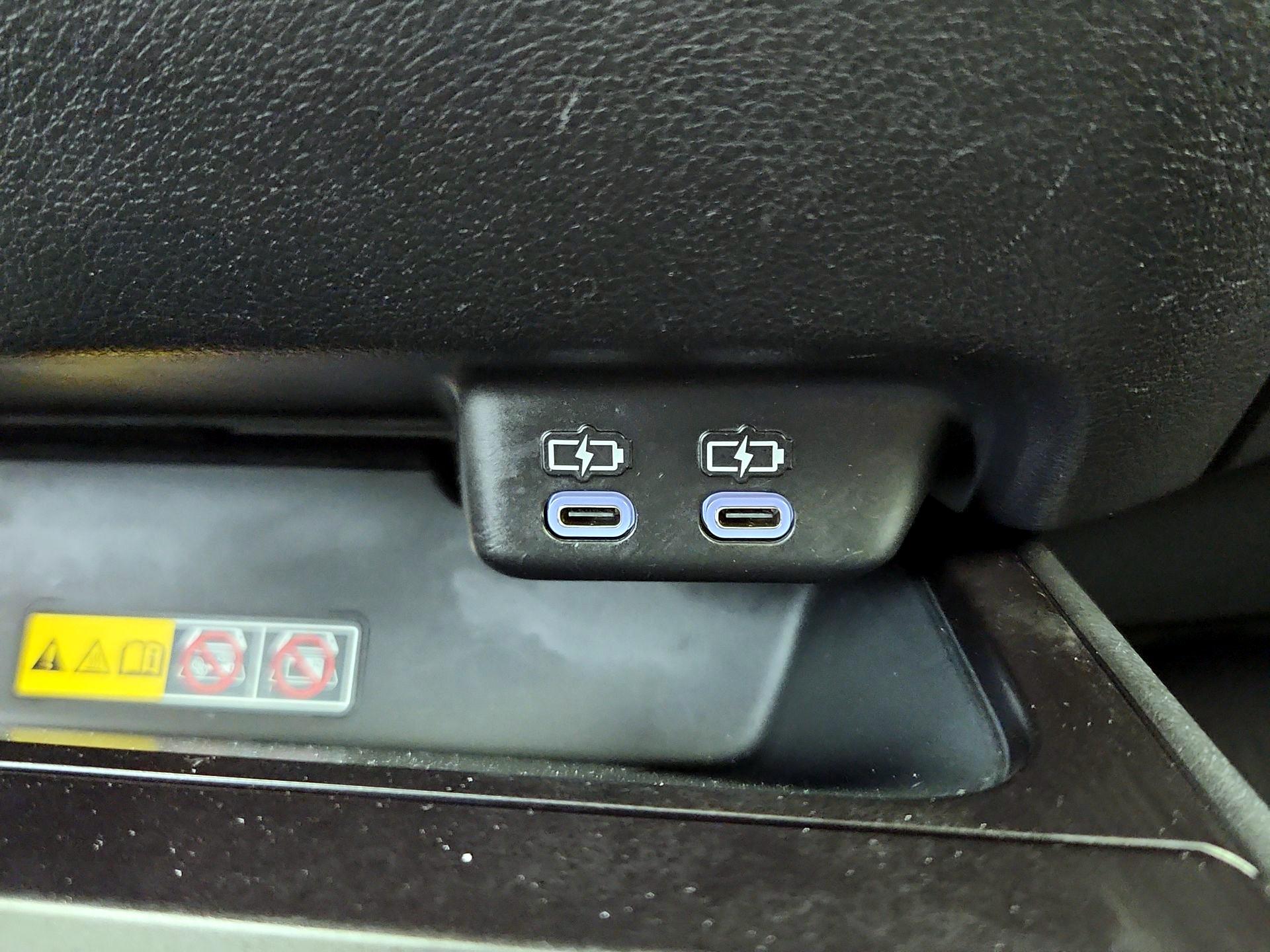 Thumbnail: 2024 Lexus UX - 18