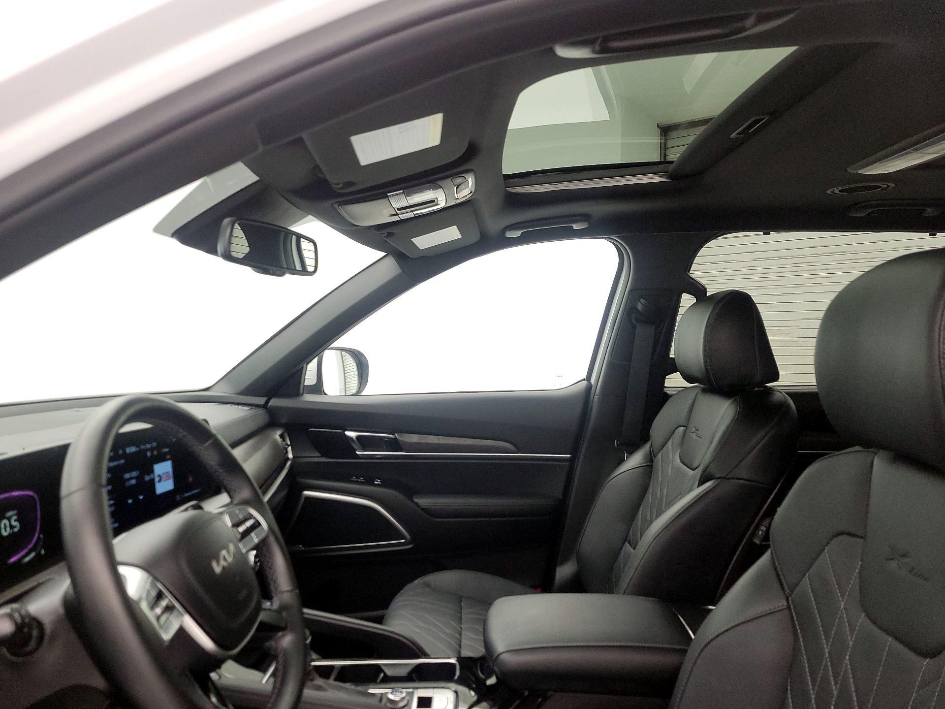 Thumbnail: 2023 Kia Telluride - 19
