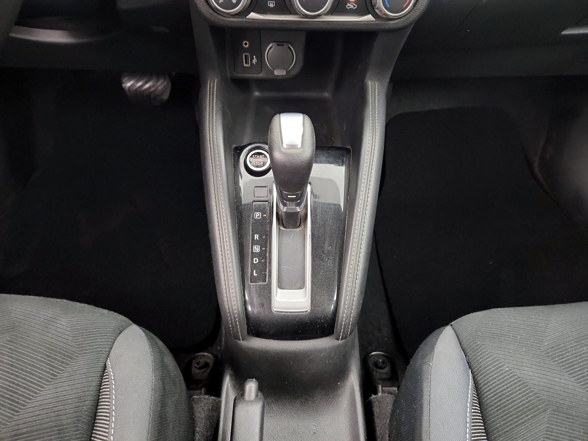 Thumbnail: 2019 Nissan Kicks - 17