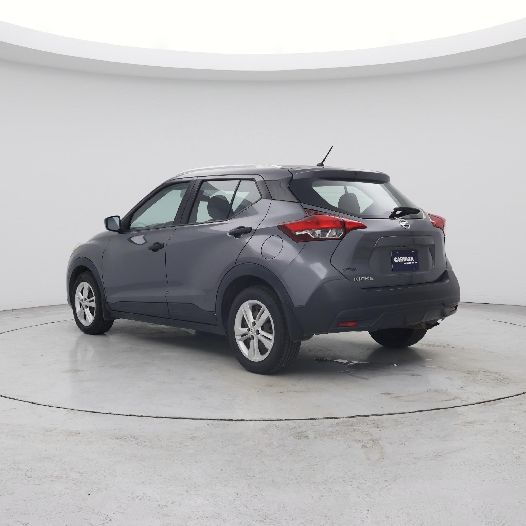 Thumbnail: 2019 Nissan Kicks - 2