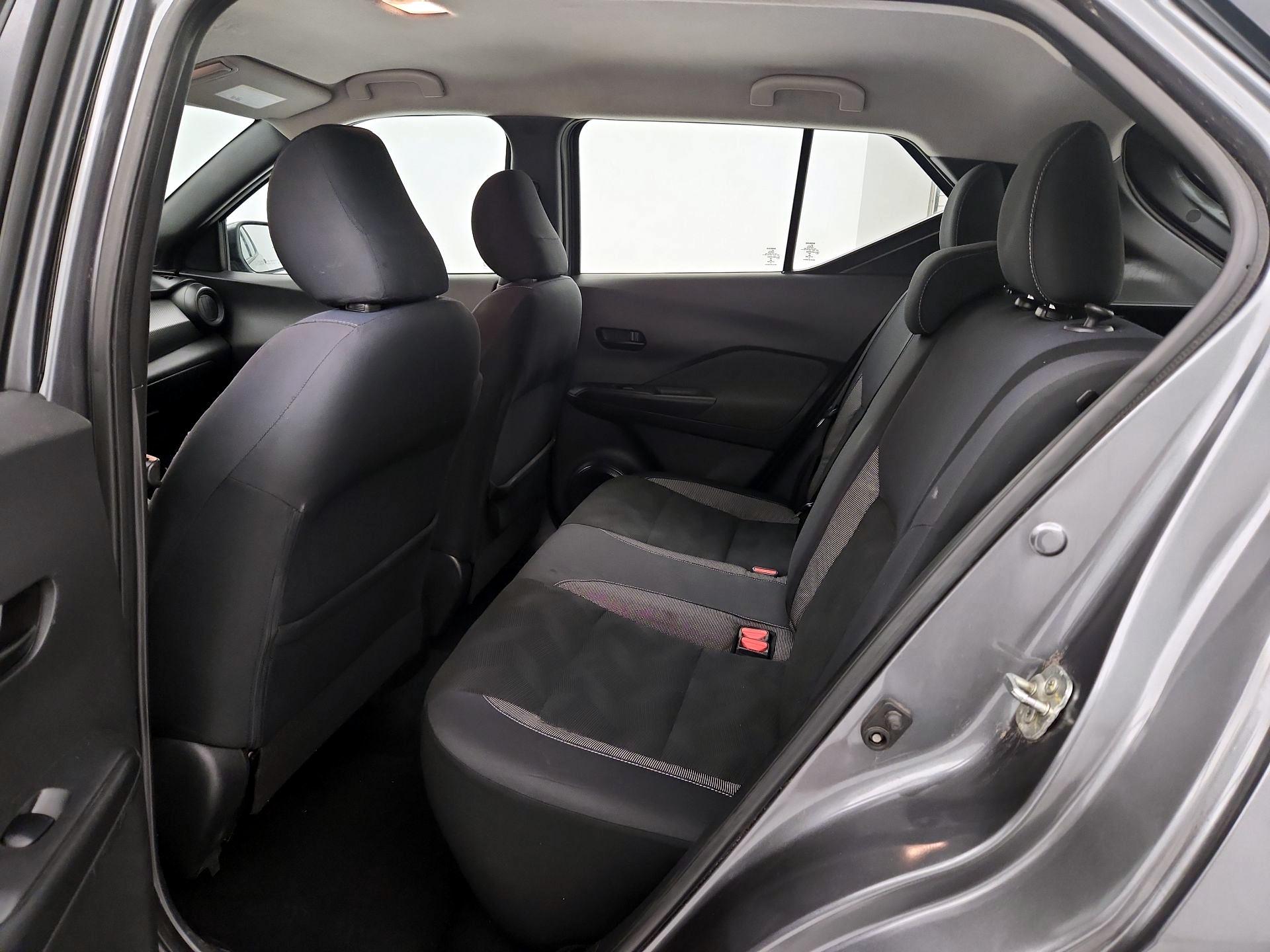 Thumbnail: 2019 Nissan Kicks - 19