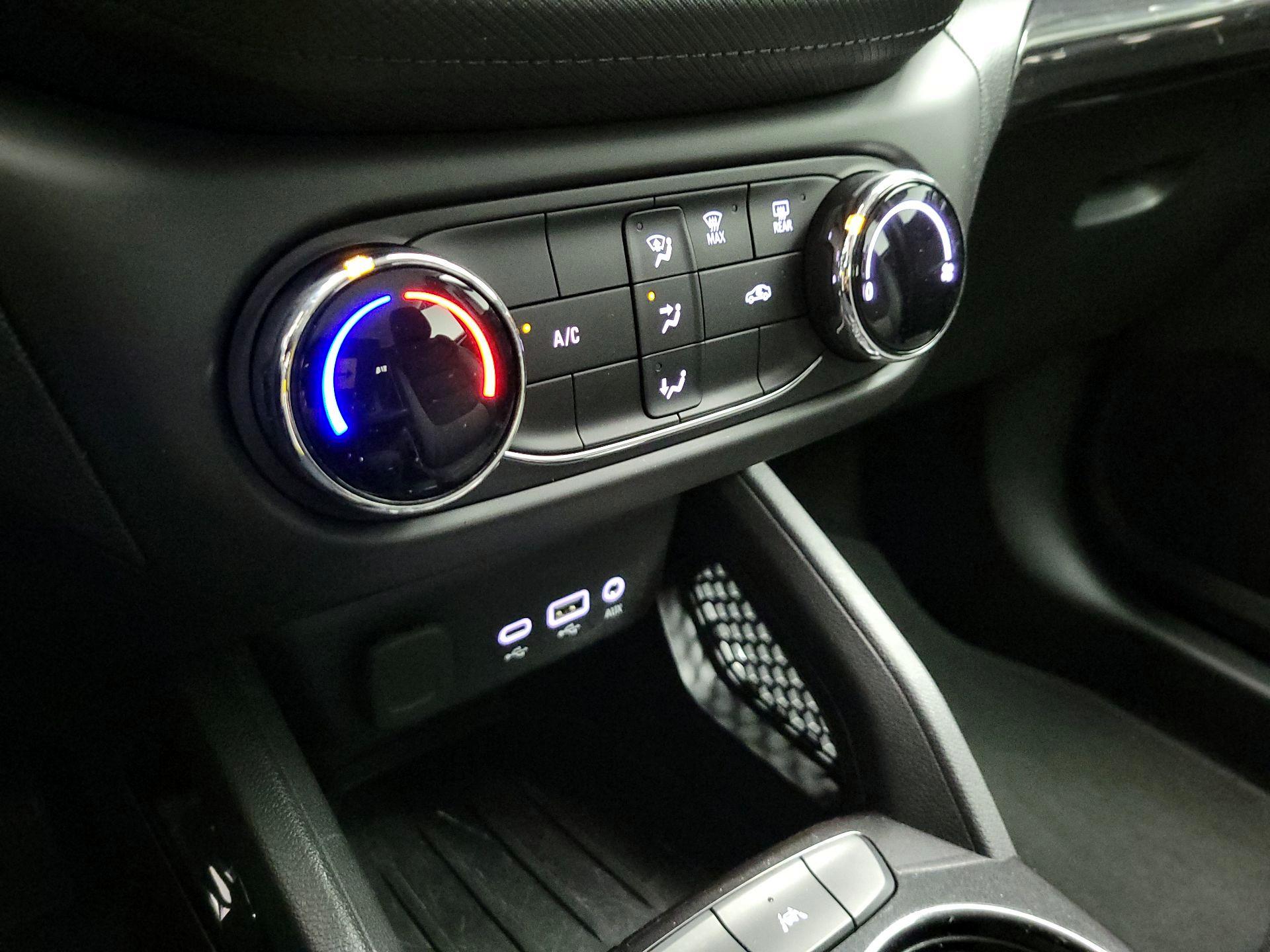 Thumbnail: 2023 Chevrolet TrailBlazer - 15