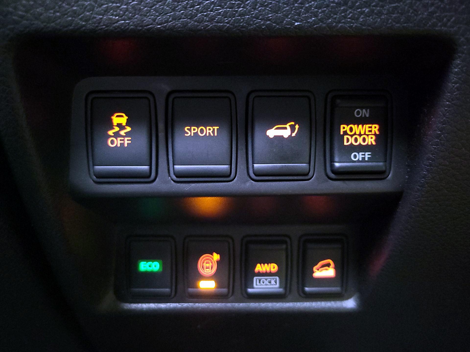 Thumbnail: 2015 Nissan Rogue - 13