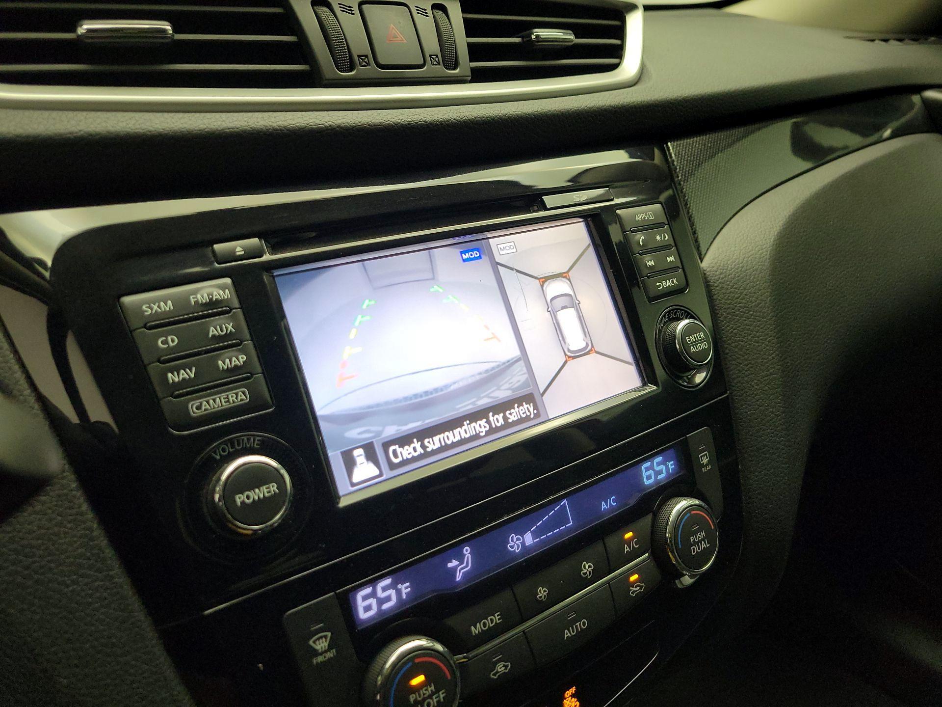 Thumbnail: 2015 Nissan Rogue - 15