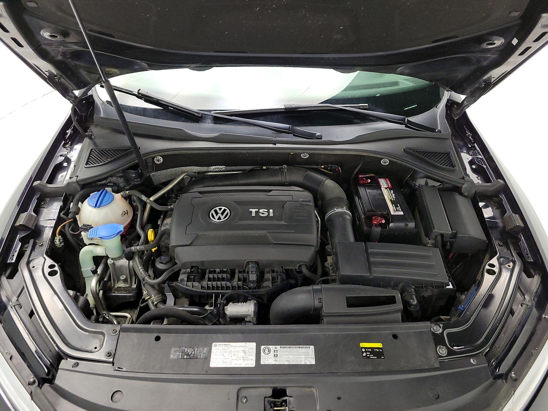 Thumbnail: 2017 Volkswagen Passat - 20