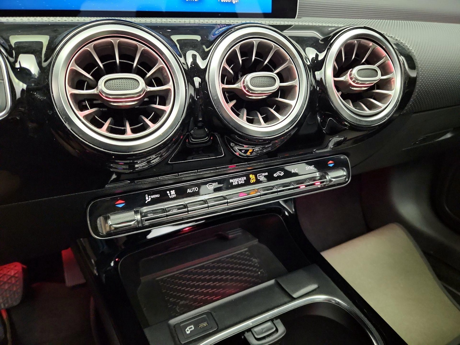2020 Mercedes-Benz CLA CLA250 - Photo 16