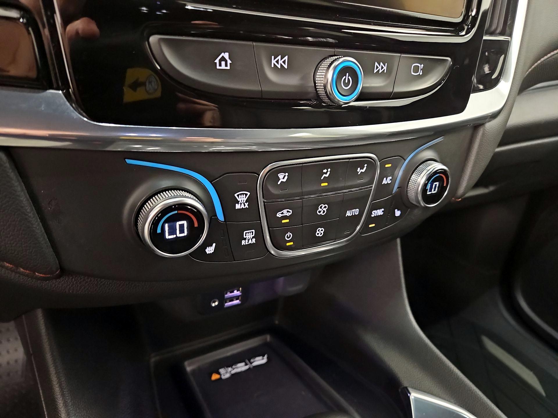 Thumbnail: 2023 Chevrolet Traverse - 15