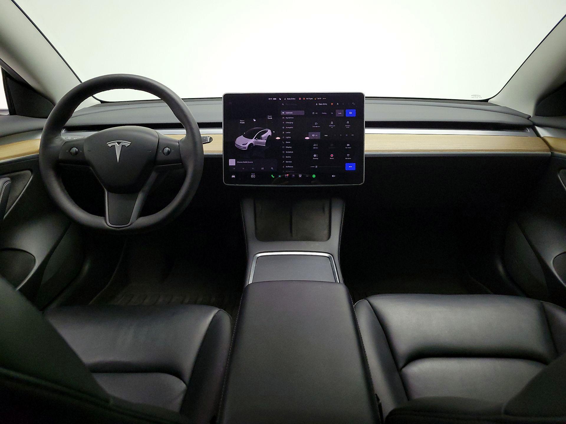 Thumbnail: 2022 Tesla Model 3 - 9