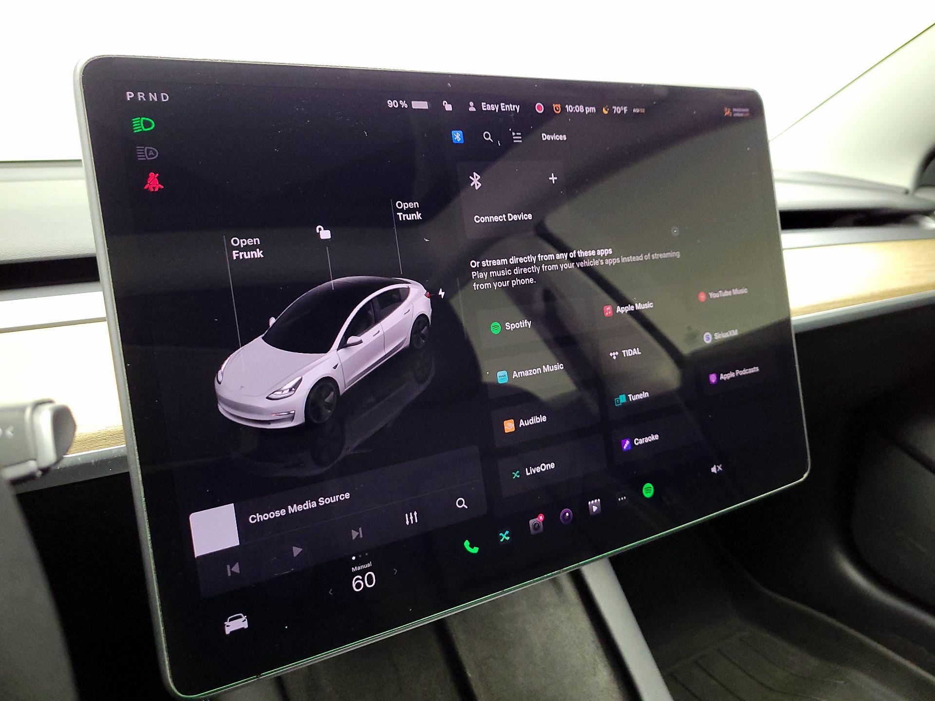 Thumbnail: 2022 Tesla Model 3 - 15