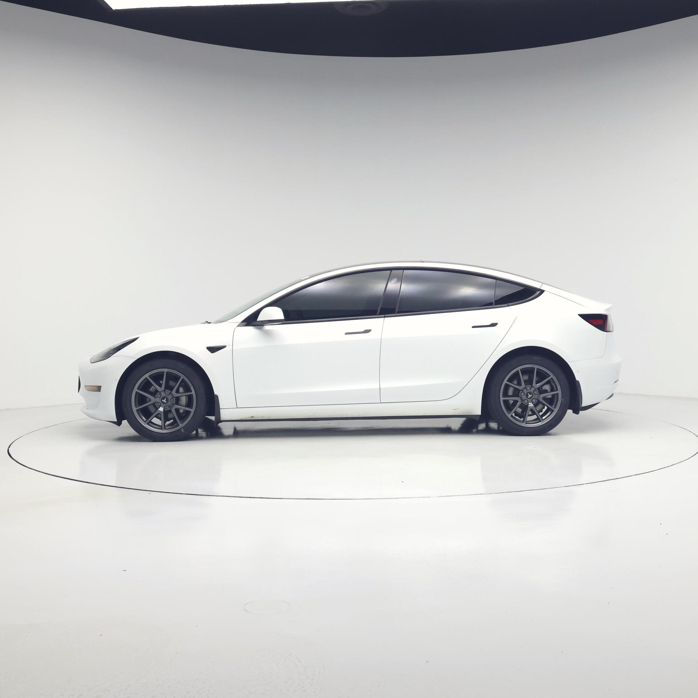Thumbnail: 2022 Tesla Model 3 - 3