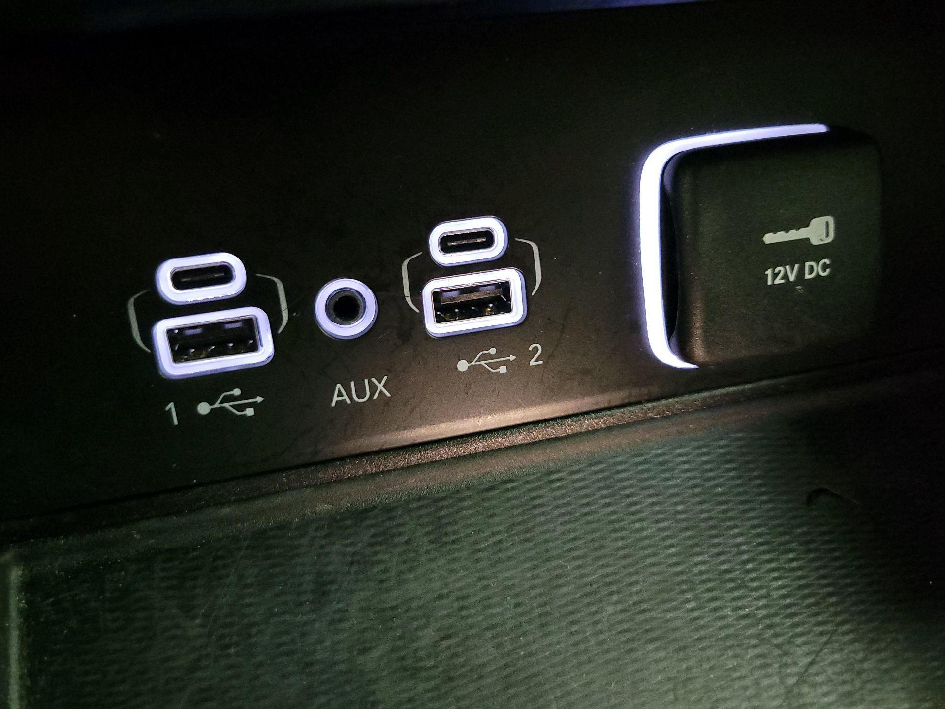 Thumbnail: 2024 Jeep Grand Cherokee - 17