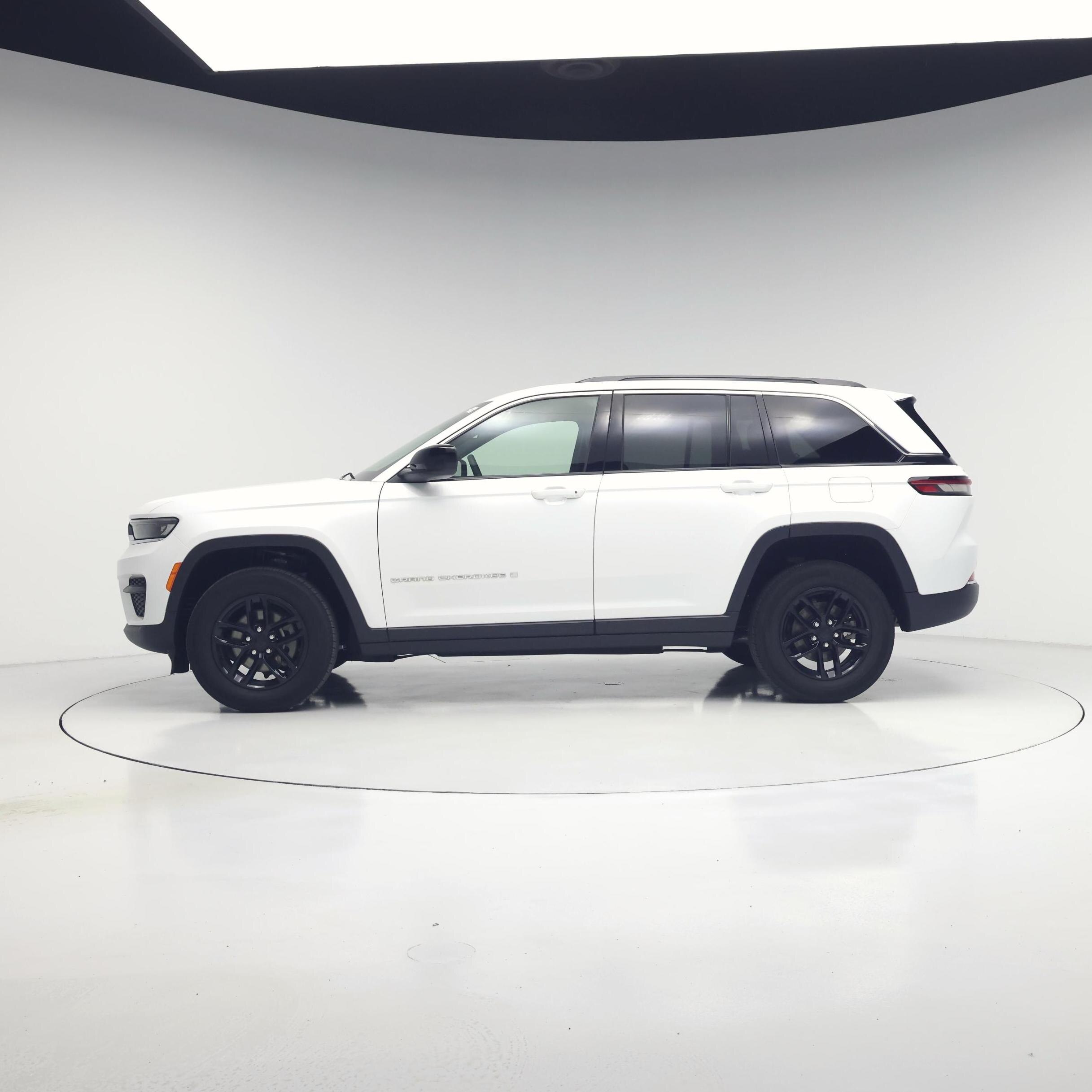 Thumbnail: 2024 Jeep Grand Cherokee - 3