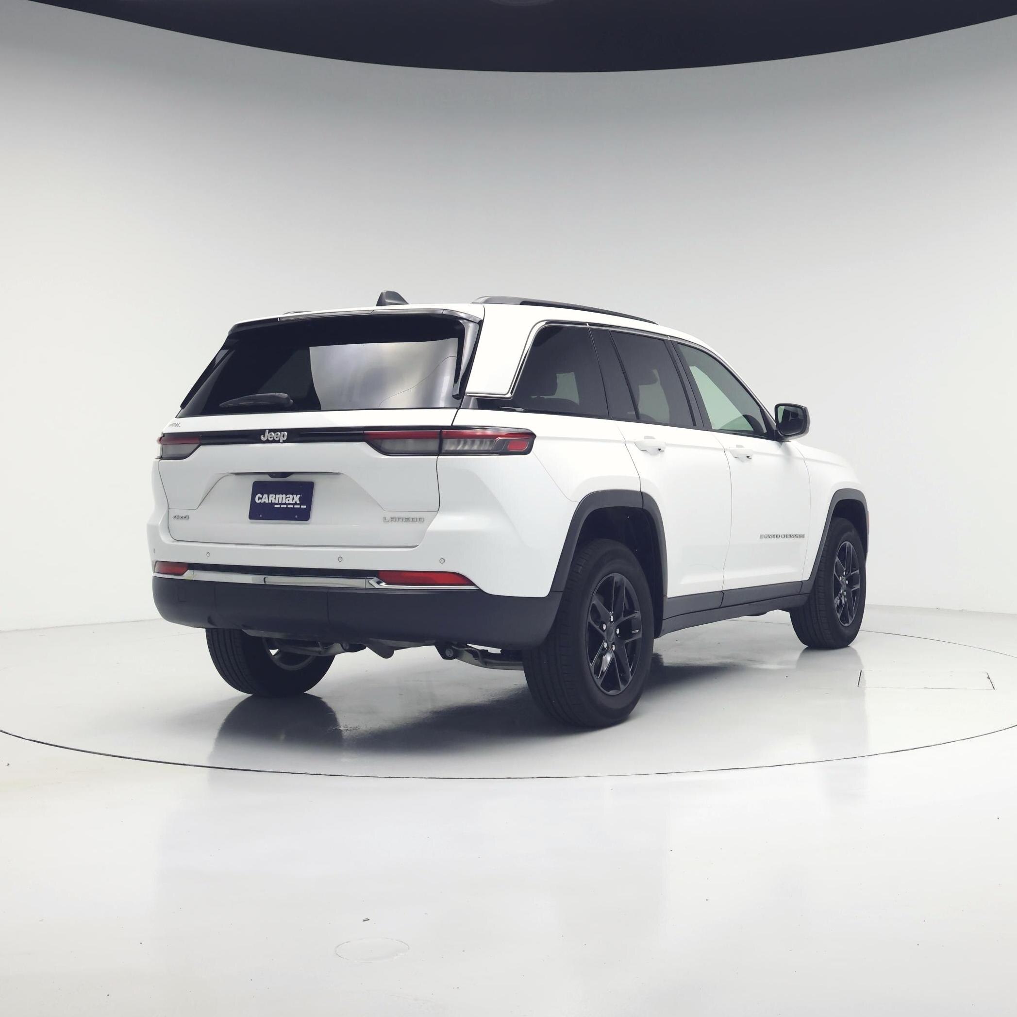 Thumbnail: 2024 Jeep Grand Cherokee - 8