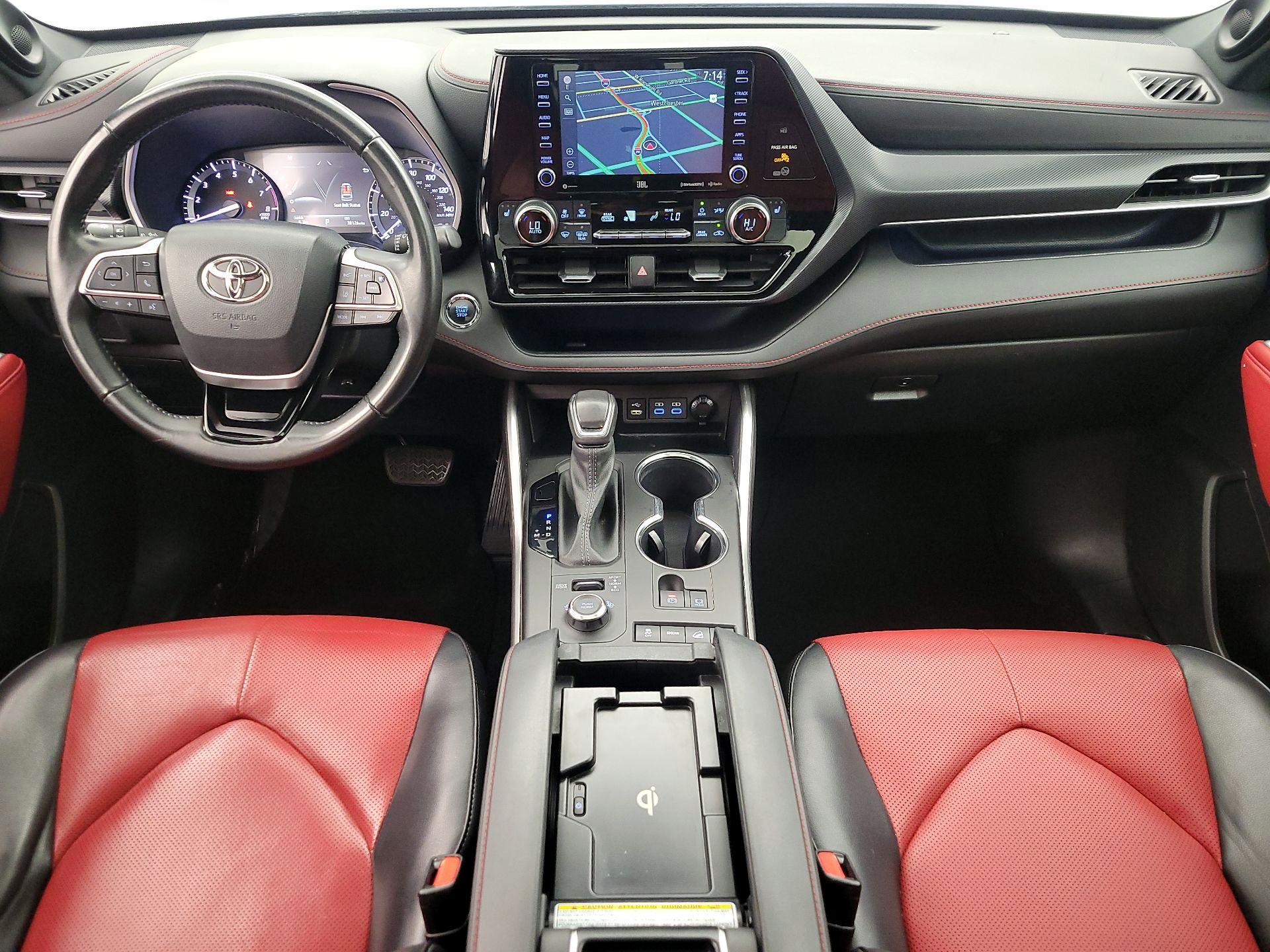 Thumbnail: 2022 Toyota Highlander - 9