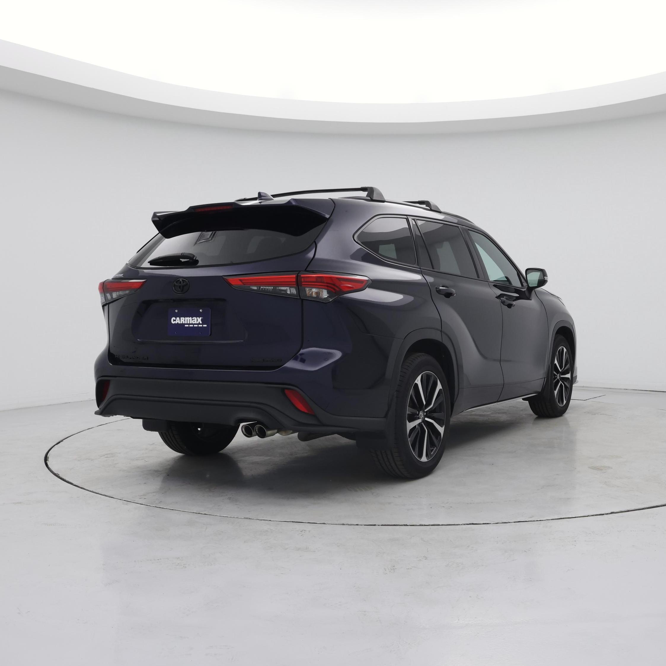 Thumbnail: 2022 Toyota Highlander - 8