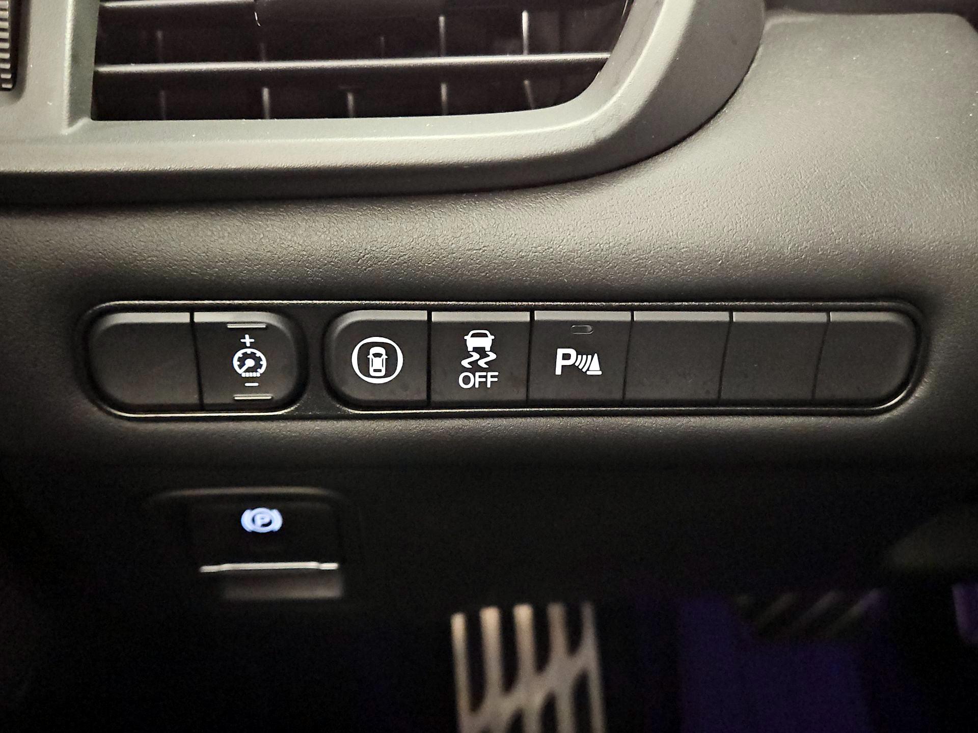 Thumbnail: 2022 Acura TLX - 13