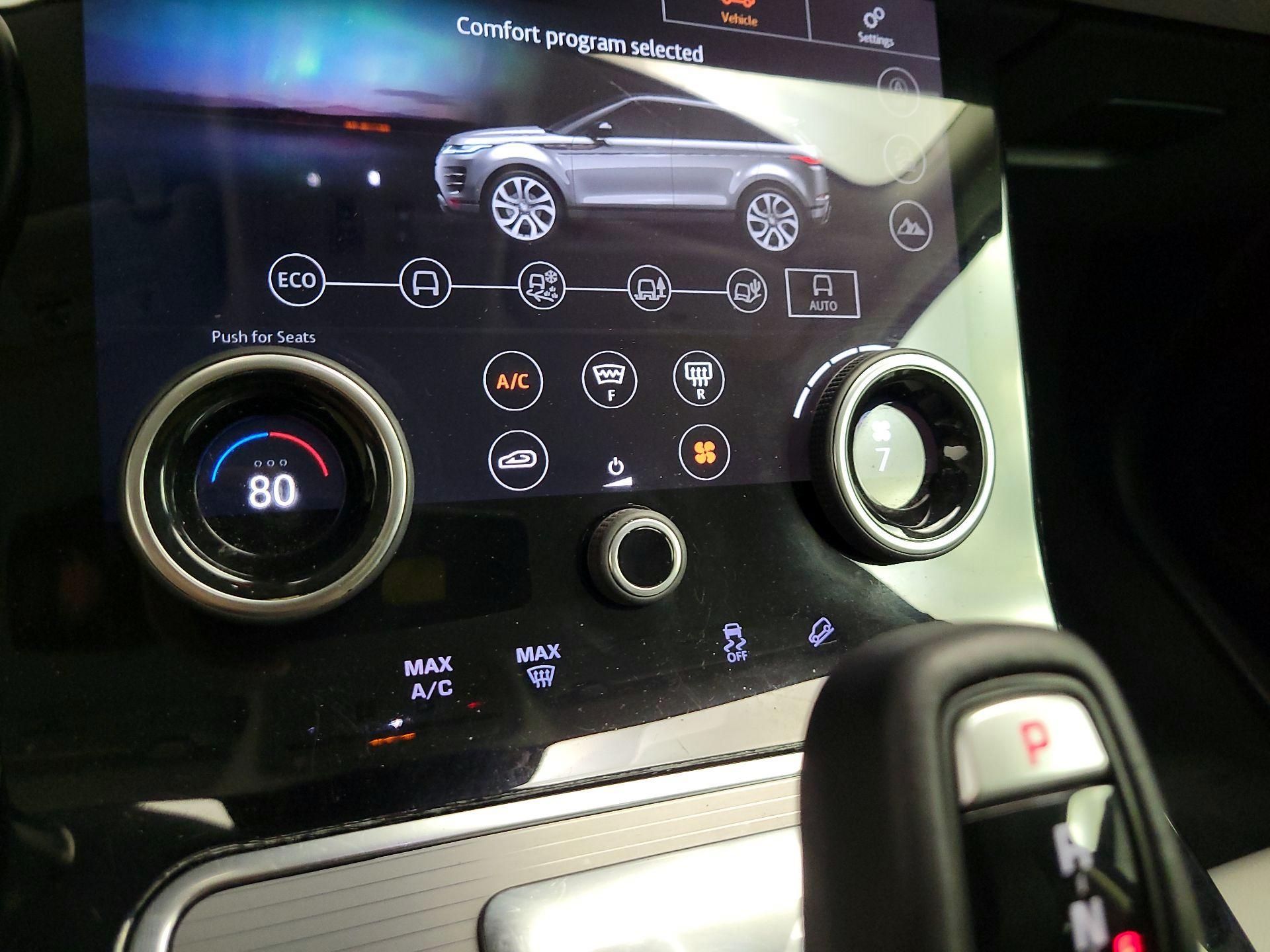 Thumbnail: 2020 Land Rover Range Rover Evoque - 17