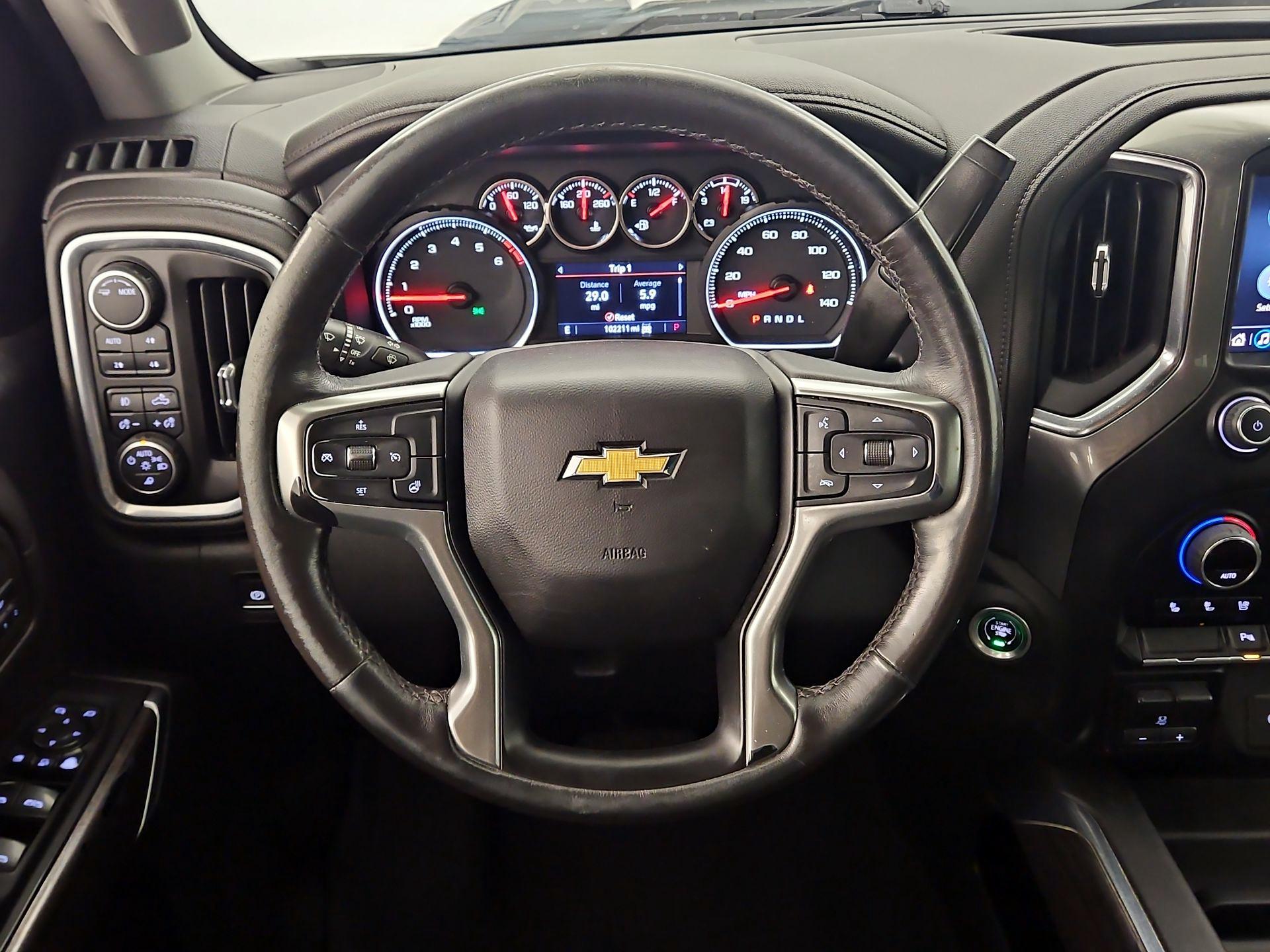 Thumbnail: 2022 Chevrolet Silverado 3500 - 10