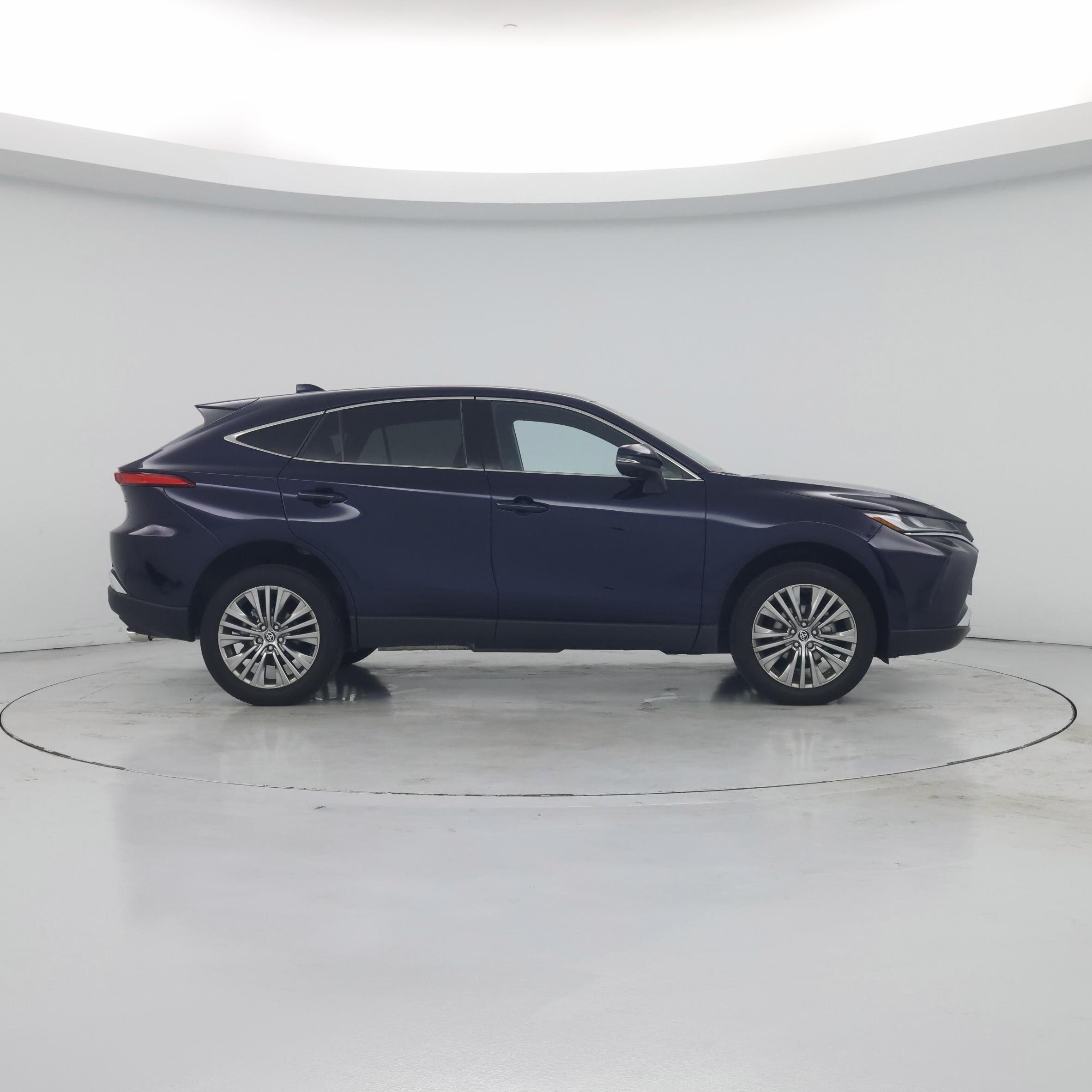 Thumbnail: 2024 Toyota Venza - 7