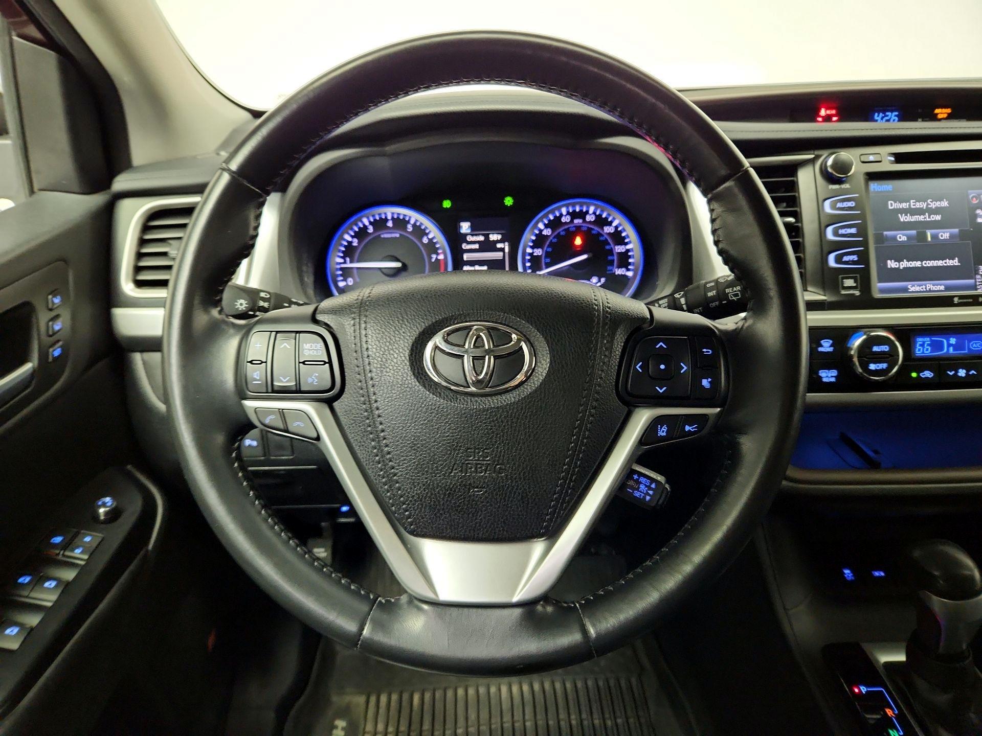 Thumbnail: 2018 Toyota Highlander - 10